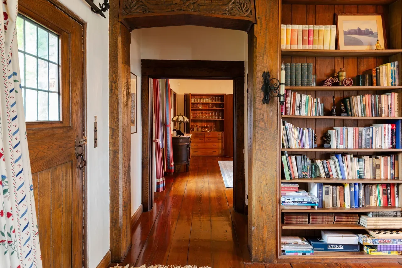 library.webp