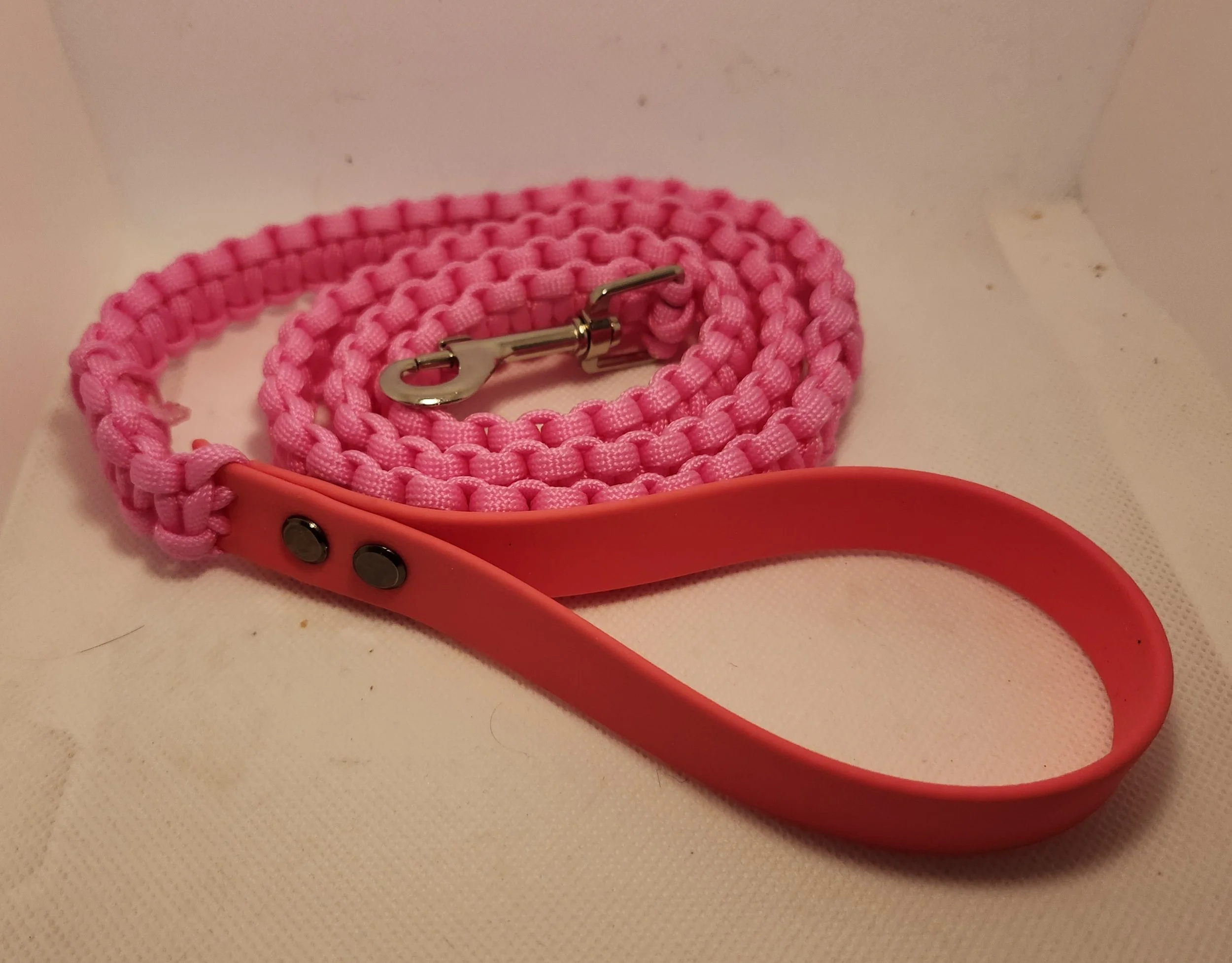Hybrid Biothane Paracord Dog Lead - Pink Passion