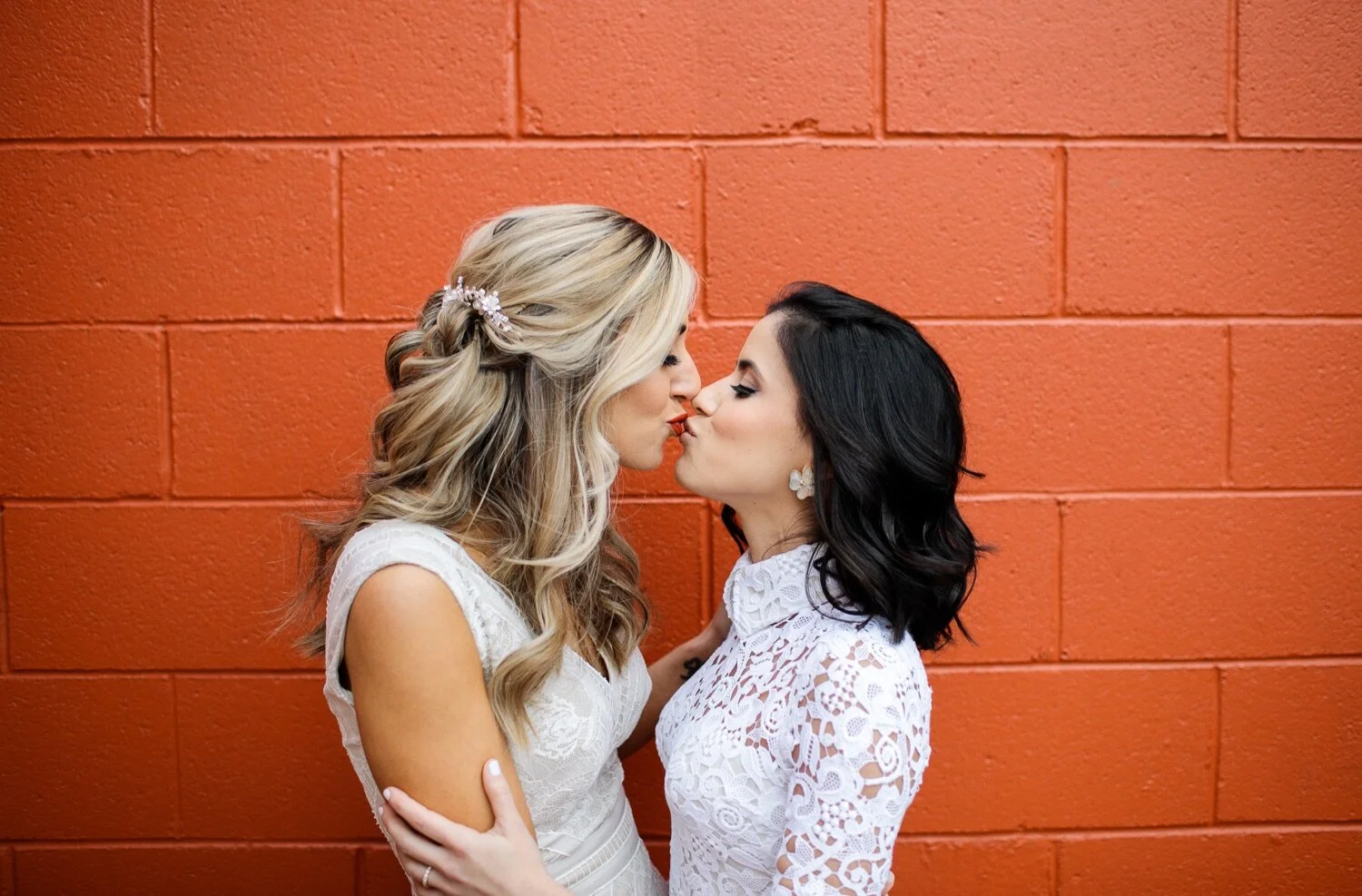 07_Elopement wedding photos of brides in Rhinebeck NY.jpg