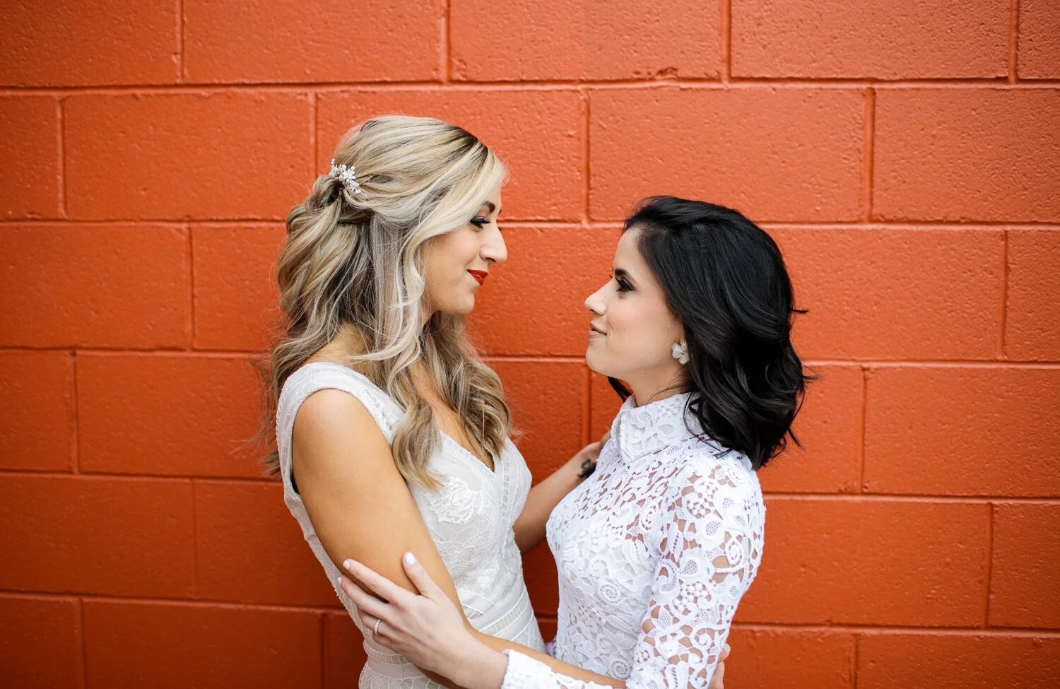 06_Elopement wedding photos of brides in Rhinebeck NY.jpg