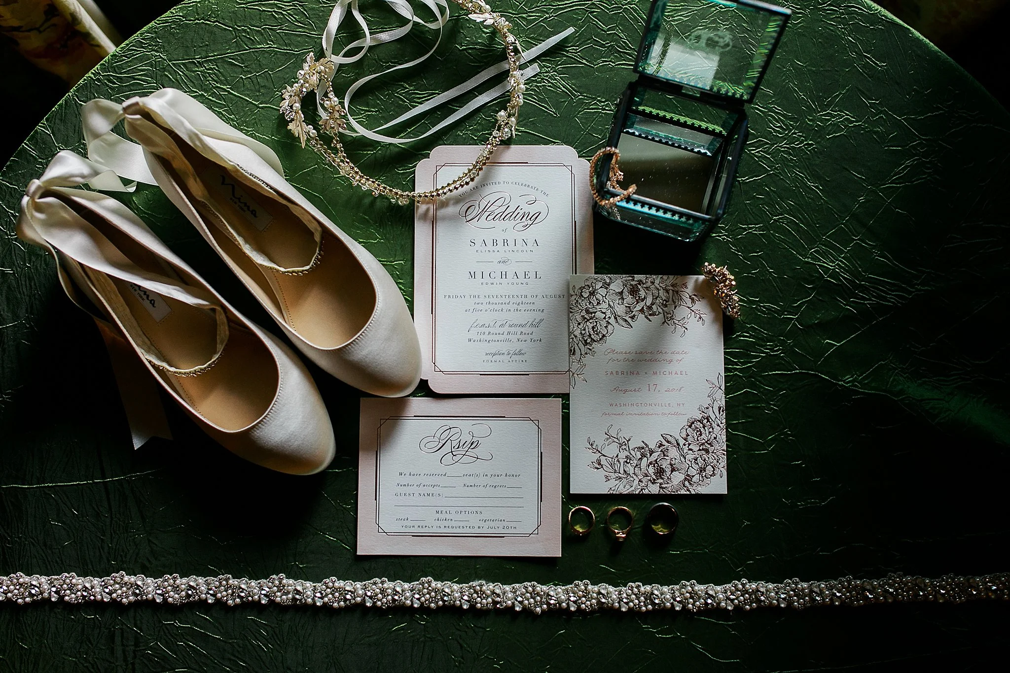 Feast at Round Hill Wedding Hudson Valley Wedding Hudson Valley Wedding Photographer Sweet Alice Photography2.jpg