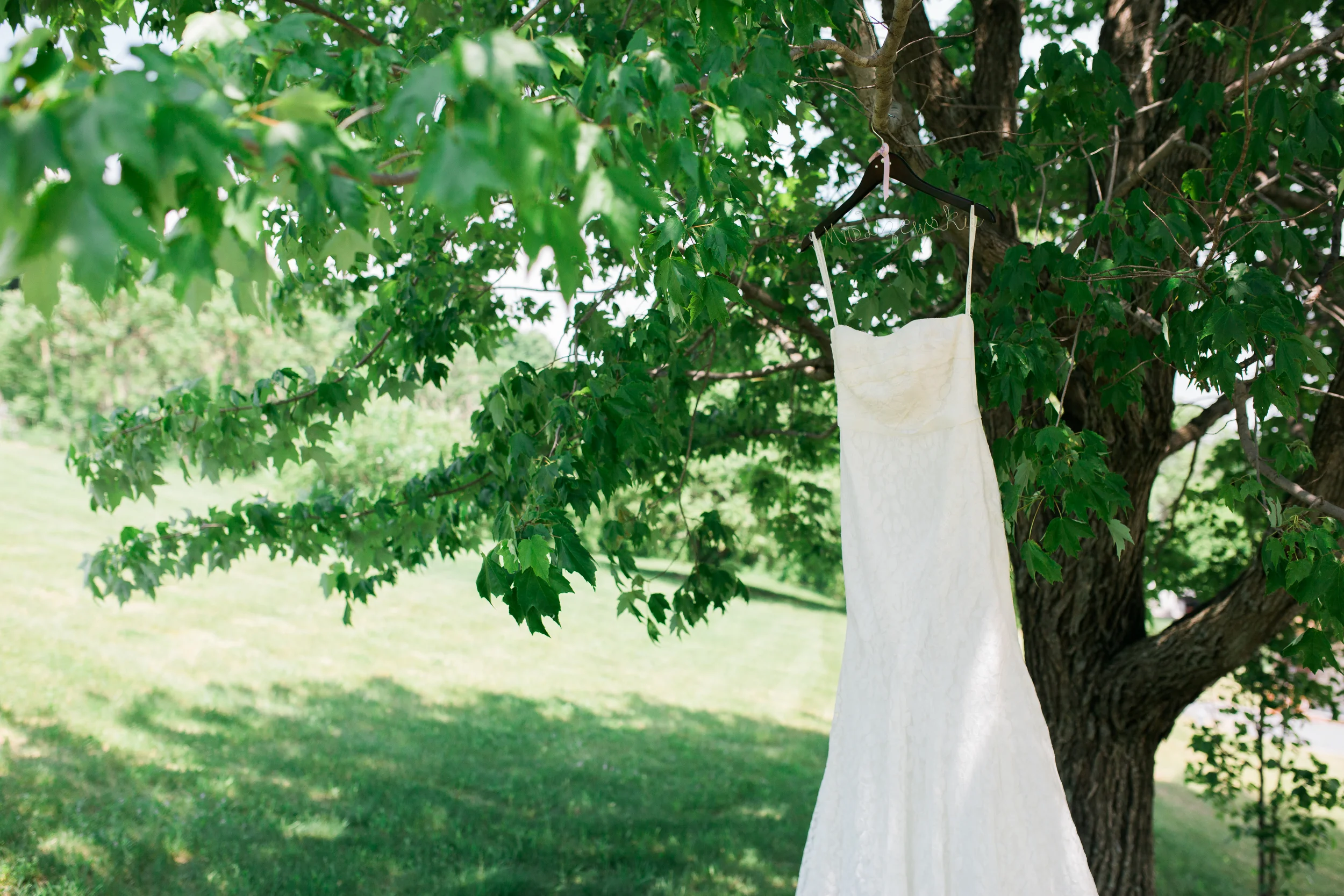 Mr + Mrs Lizewski-42.jpg