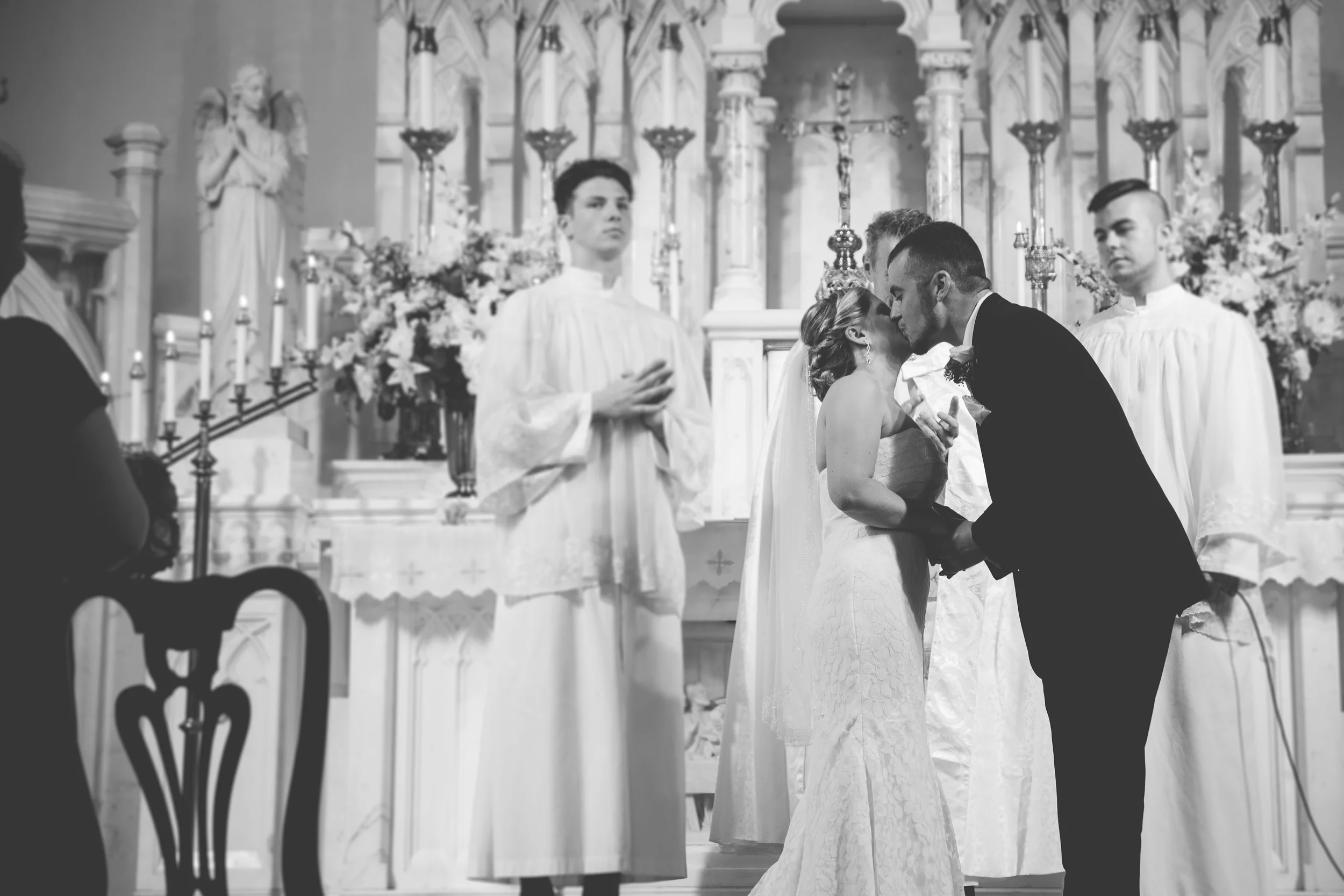 Mr + Mrs Lizewski-175.jpg