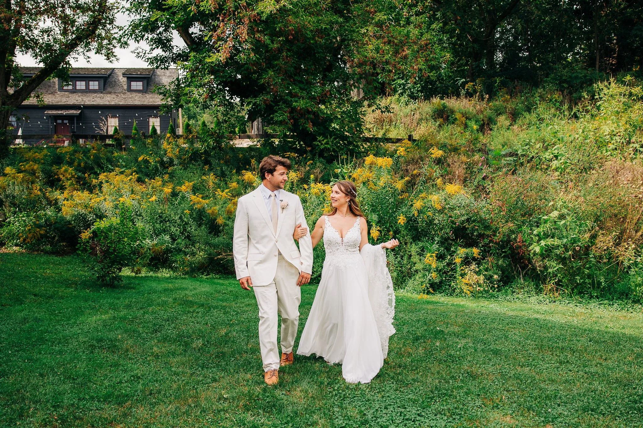 Owls Hoot Barn Wedding // Haley + Chris