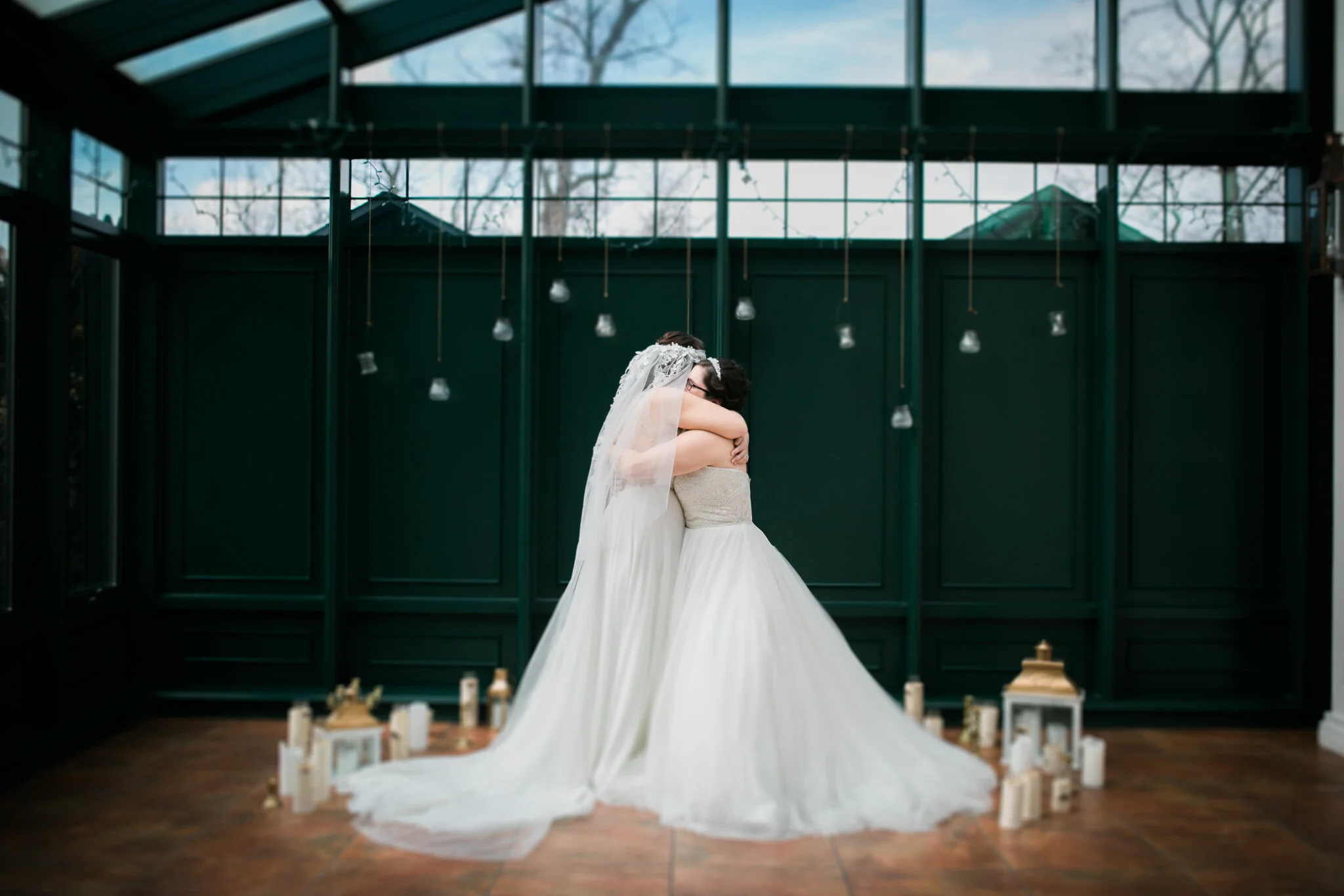 Lesbian first look at Highland Country Club by Sweet Alice Photography