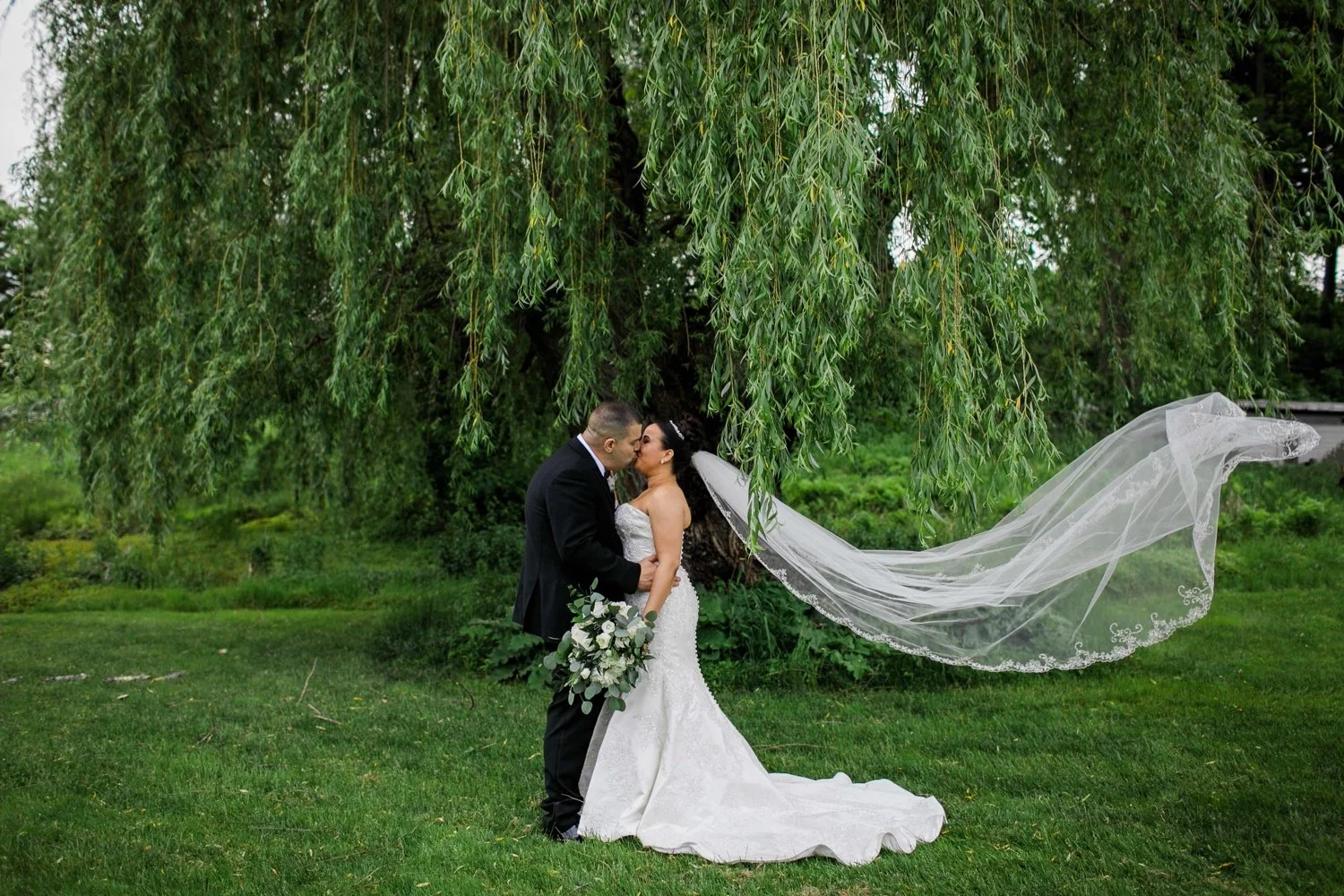 West Hills Country Club Wedding in May 20.jpg