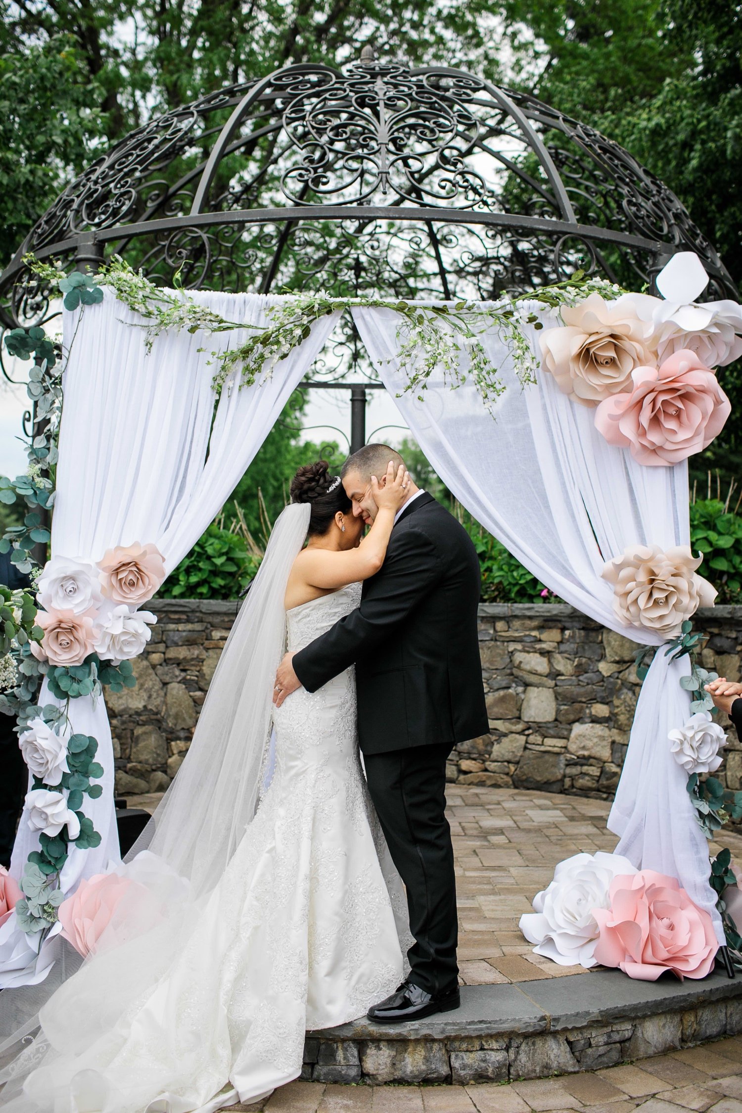 West Hills Country Club Wedding in May 15.jpg