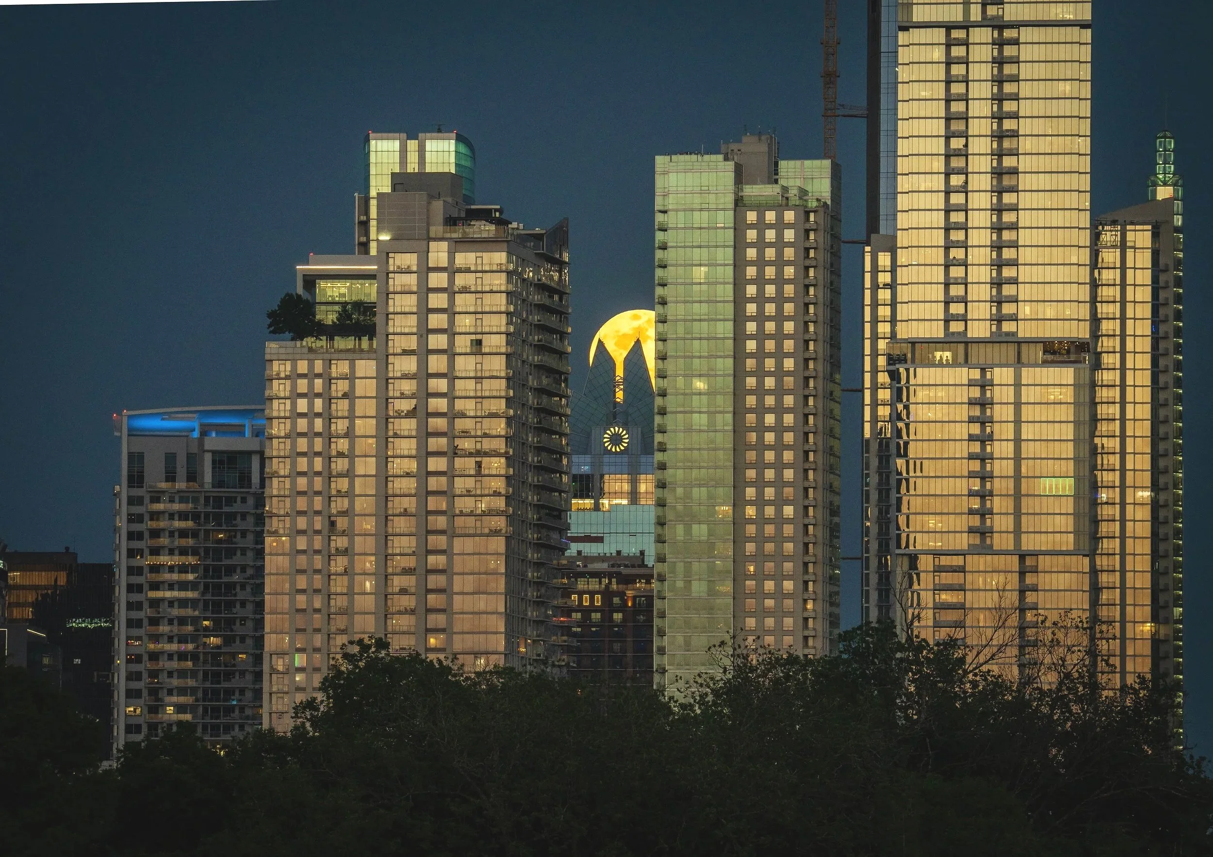 7R501786-2.jpg (Copy)- Frost Bank Moon RMD