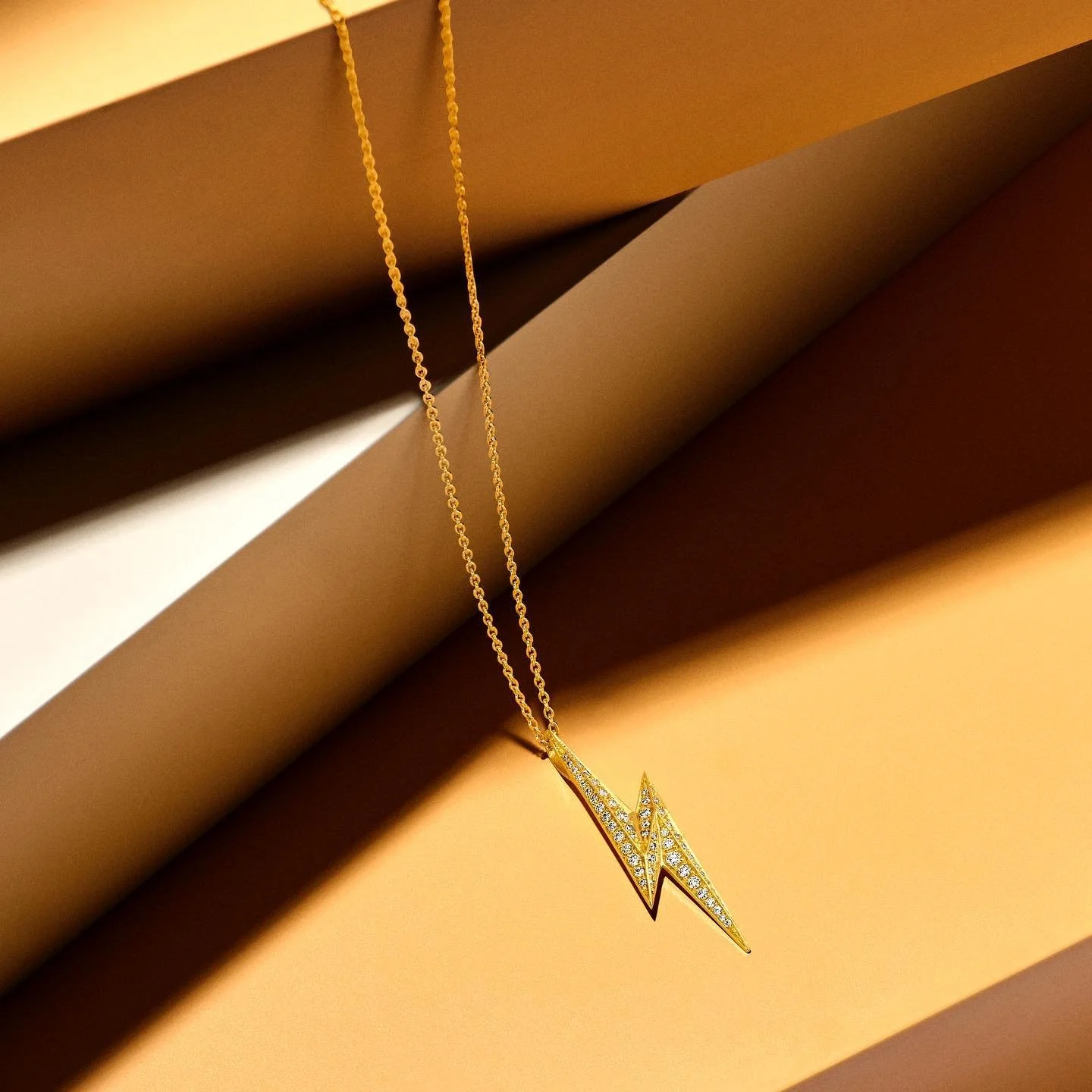 SHINY ⚡️
Dream big, sparkle more, shine brighter ! 

Shop online or by private appointment 📧

#shine 
#necklace
#jewelrydesigner 
#beunique 
#jewelryaddict 
#diamond
#mothersday