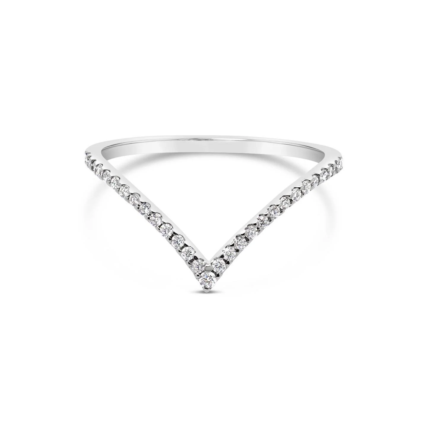 V Diamond Ring🕊

#mothersday 
#celebrate 
#jewelrydesigner 
#jewelryaddict 
#diamond