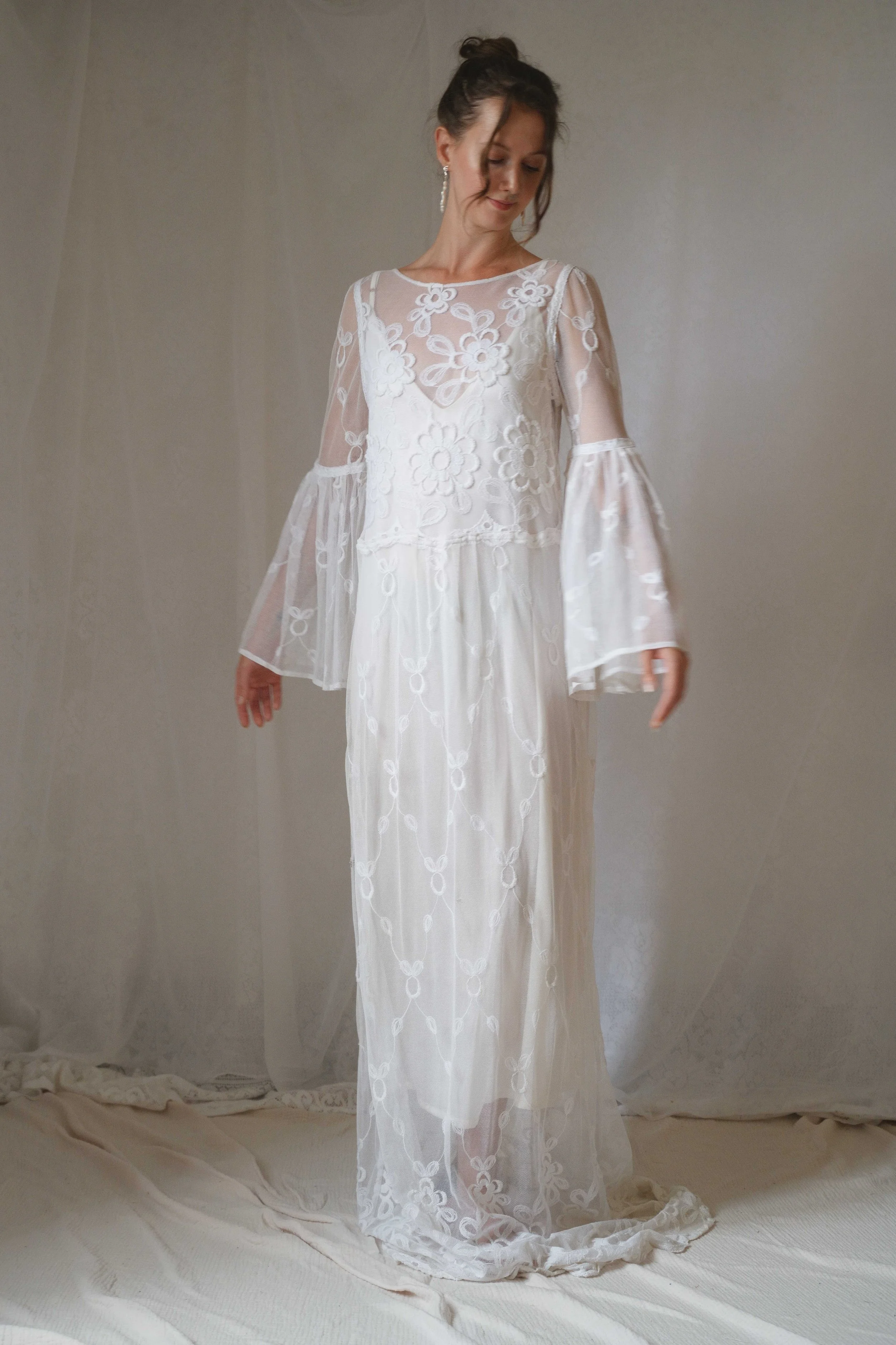 here-you-are-bridal-Fleur-Dress-Tambour-antique-lace-floral-boho-wedding-dress(2).JPG