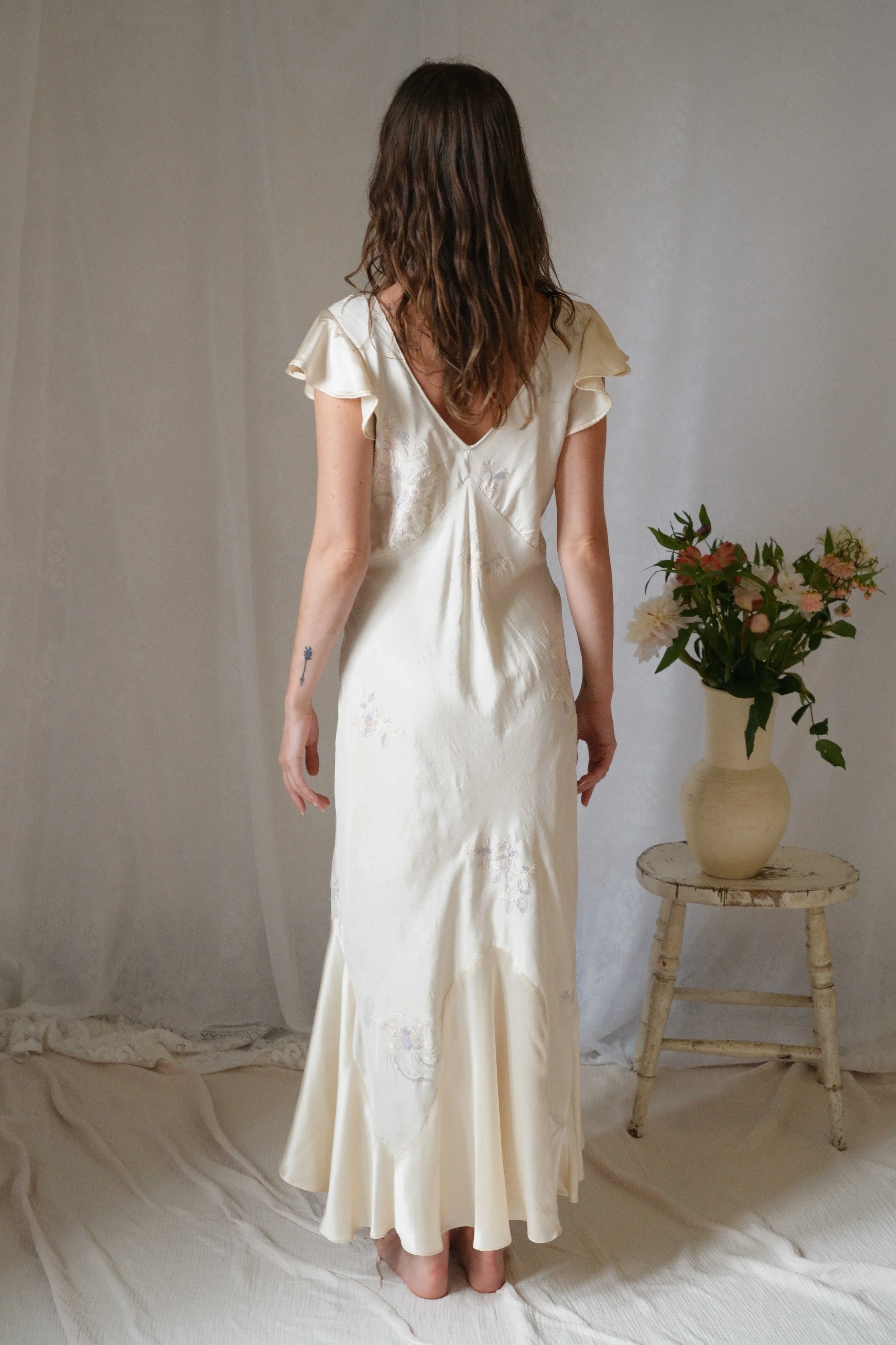 here-you-are-bridal-Forget-Me-Not-Dress-bias-cut-embroidered-wedding-dress-antique-dress(2).JPG