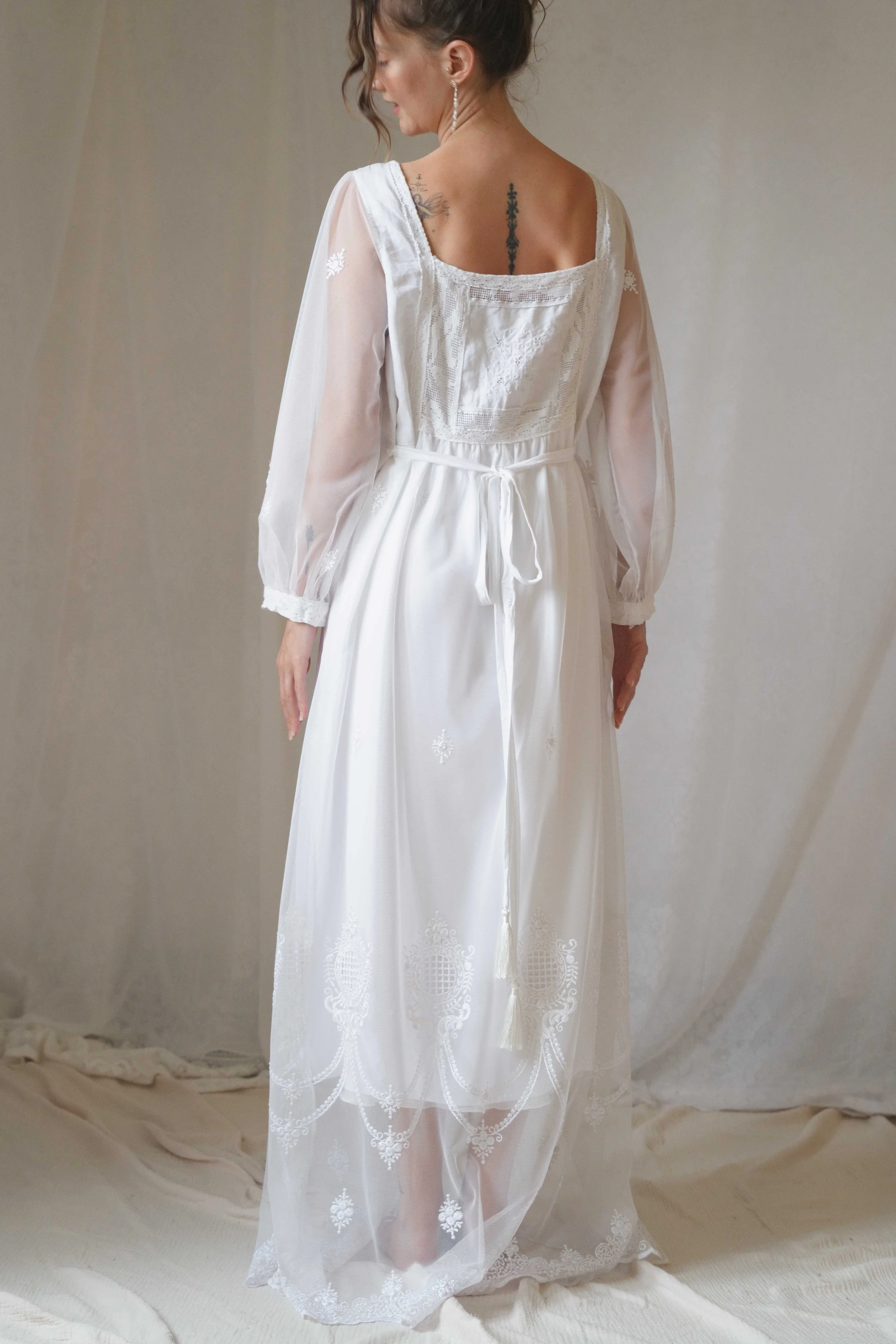 here-you-are-bridal-Snapdragon-Dress-bridal-gown-embroidered-wedding-dress.JPG(2).JPG
