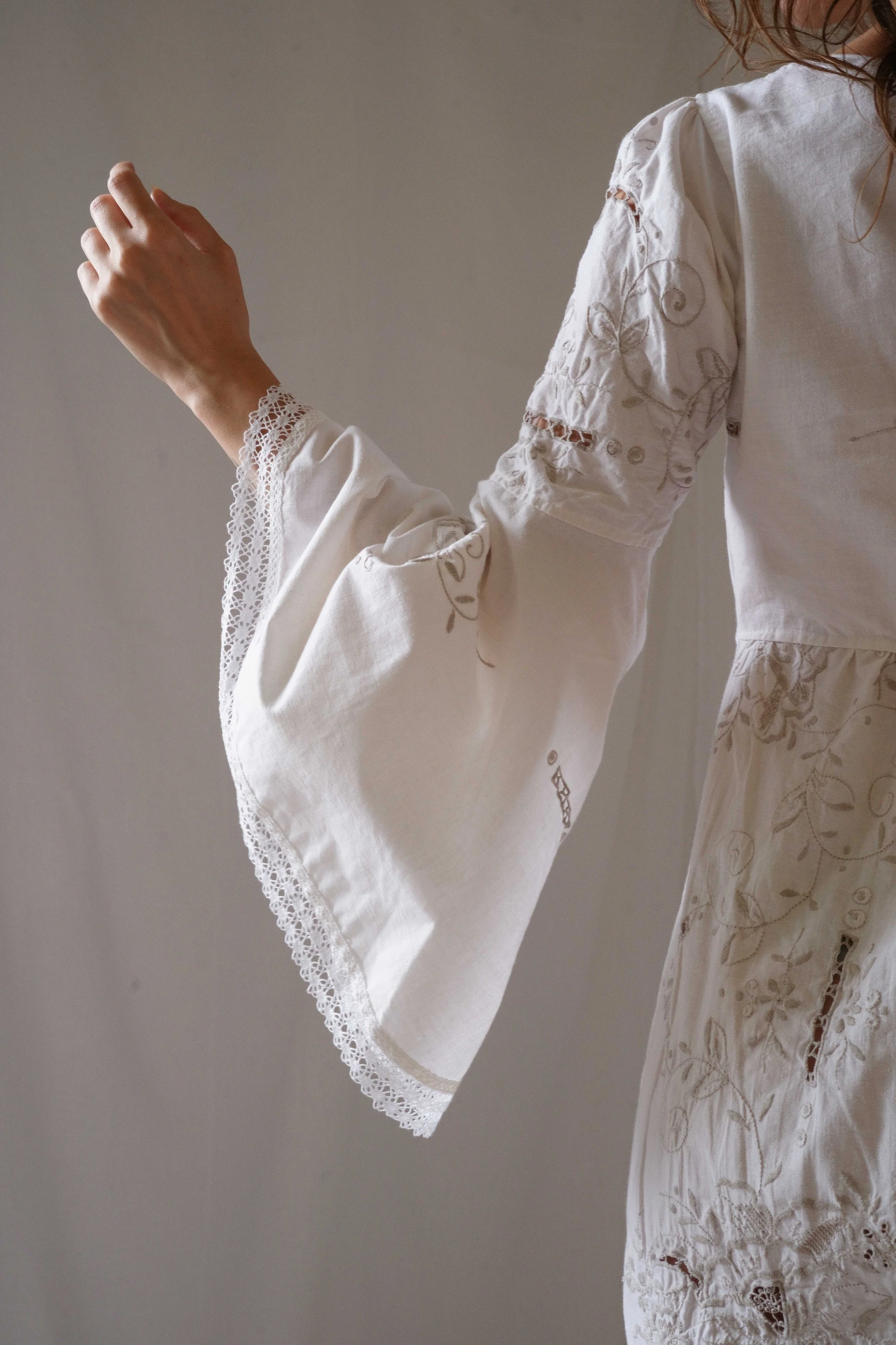 here-you-are-bridal-Bluebell-mini-dress-embroidered-bridal-short-dress-vintage-wedding-dress(1).JPG