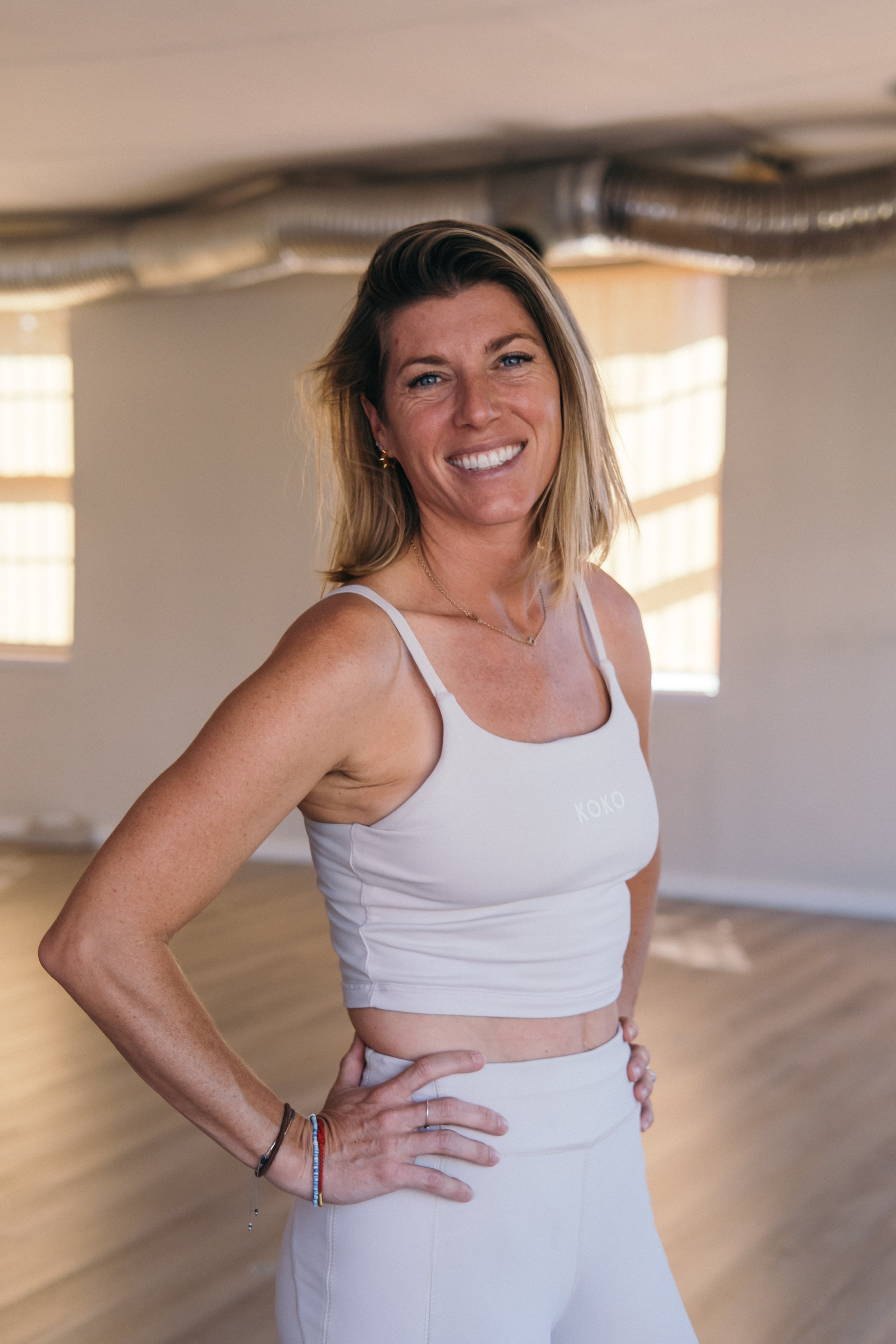An expert yoga teacher in Cape Town owns this yoga studio that has power, vinyasa, hot 26, sculpt and restorative yoga classes.