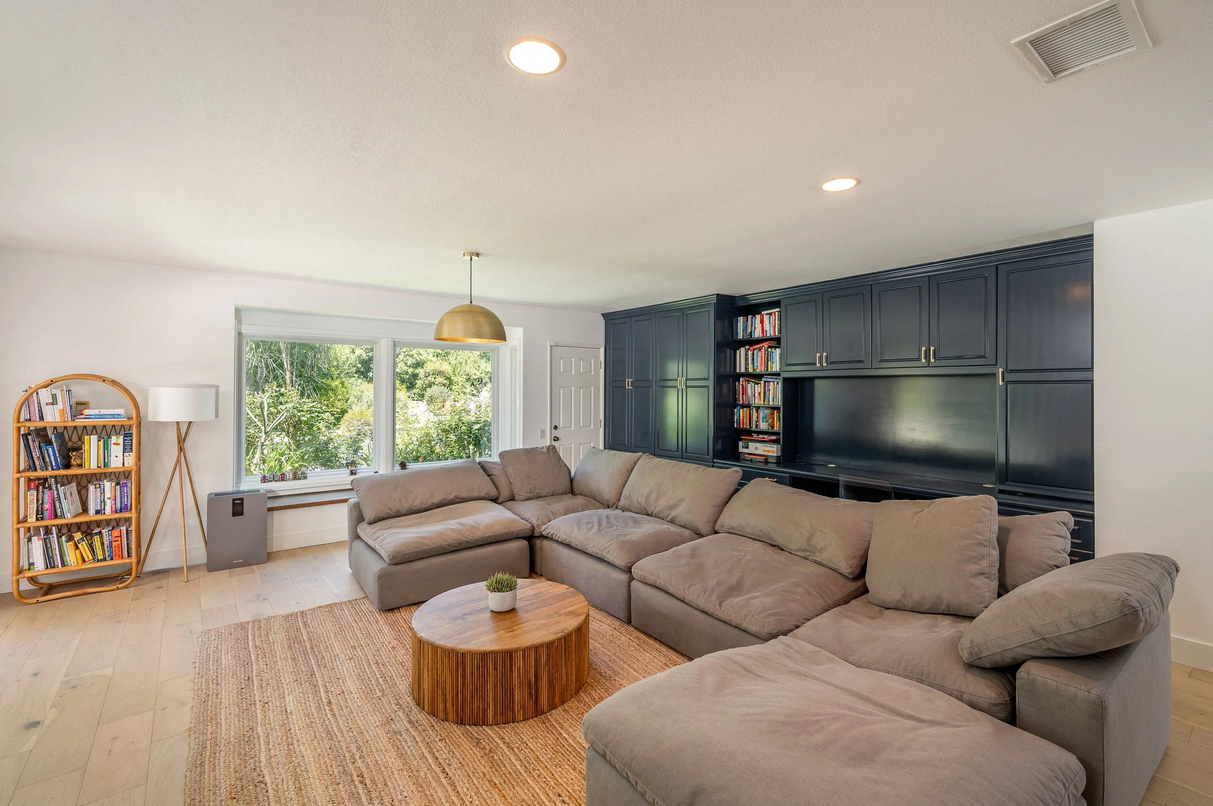 Living room seating.jpg