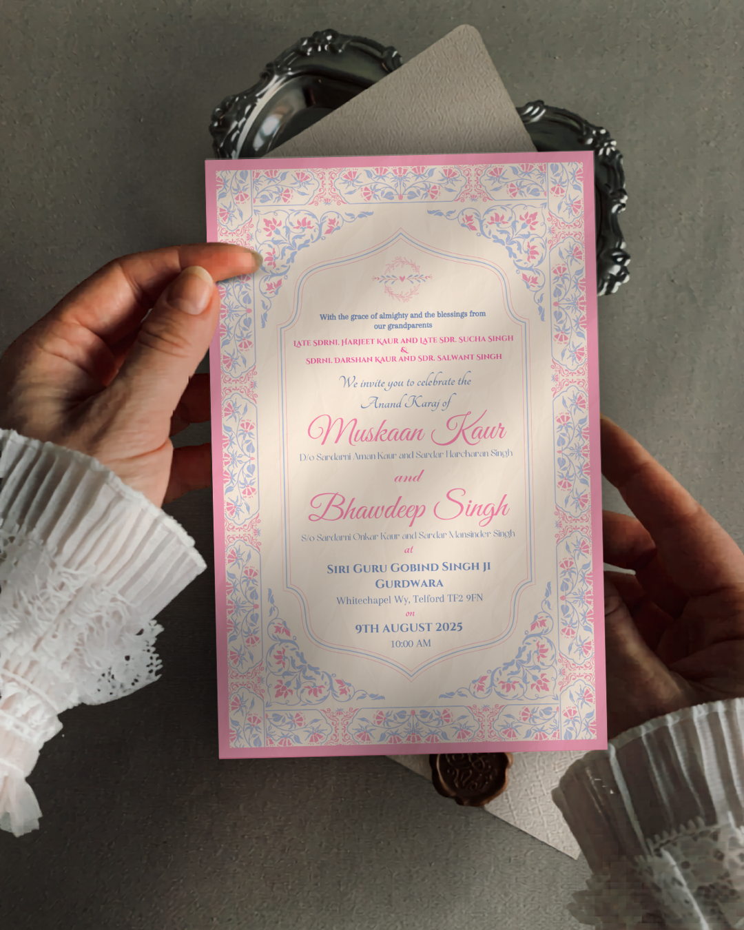 Romantic and luxury Anand Karaj invitation card.