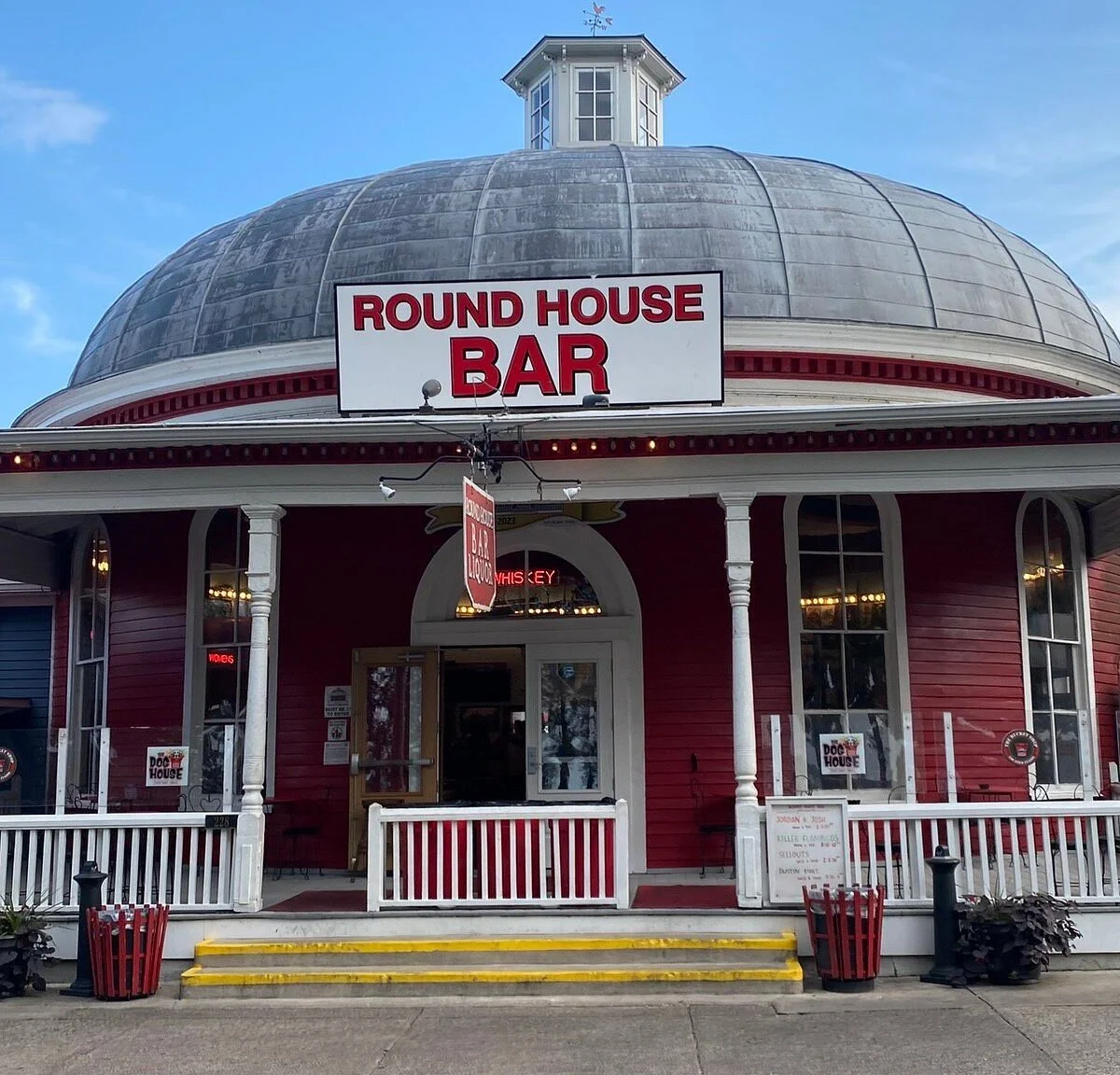 Roundhouse Bar, Put In Bay 