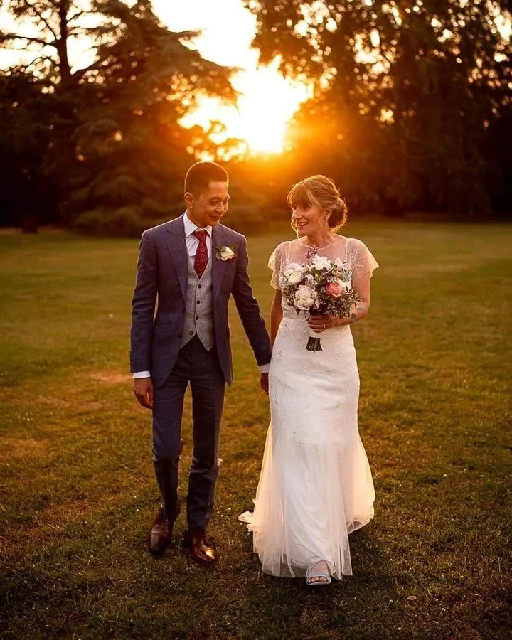 Who else is ready for golden hour shots 🔥. We can't wait. 

Photo - @lewiscabuchephotography 
Venue - @hedinghamcastle