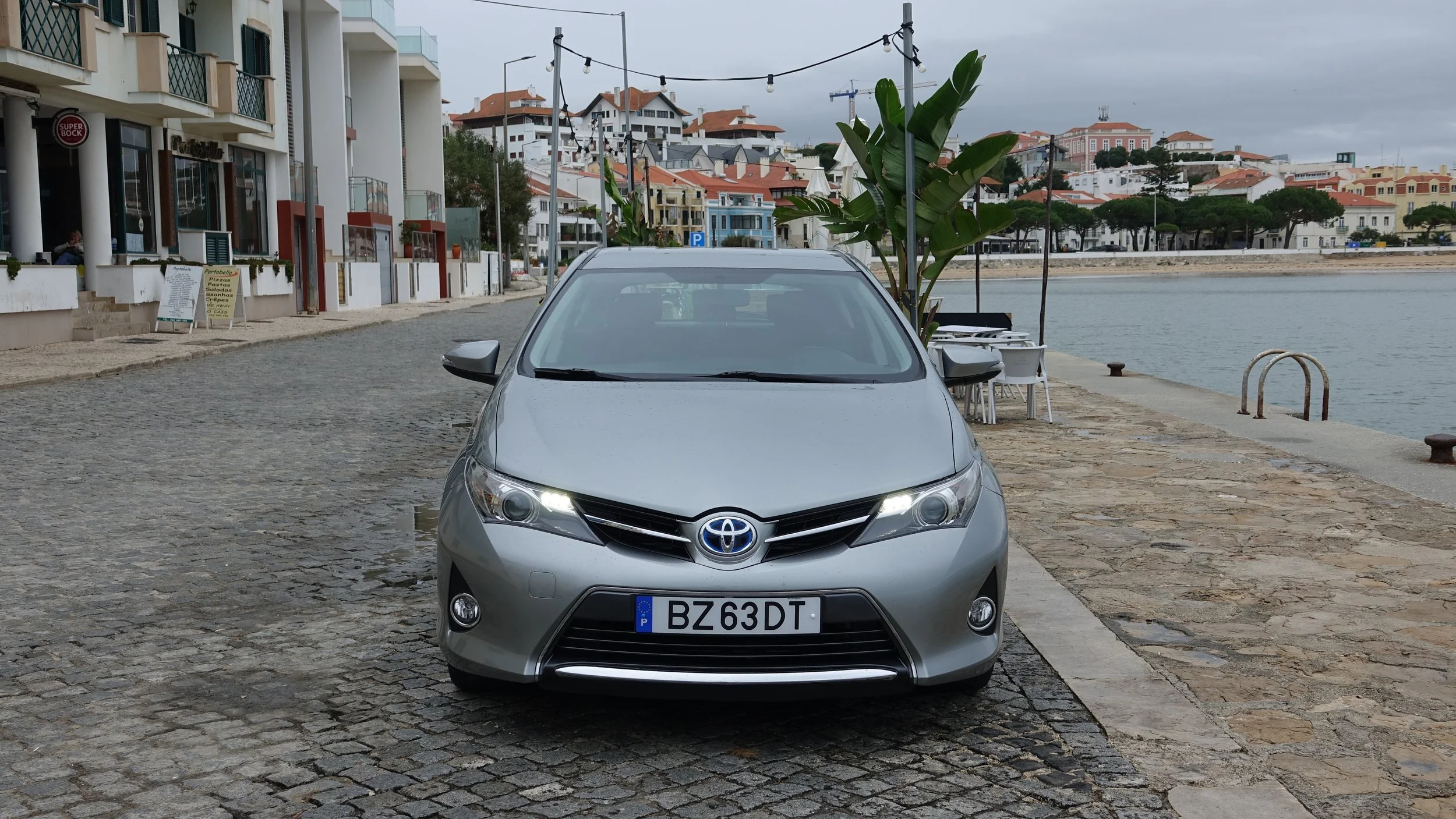 Toyota auris hybrid 2015 (Sold)