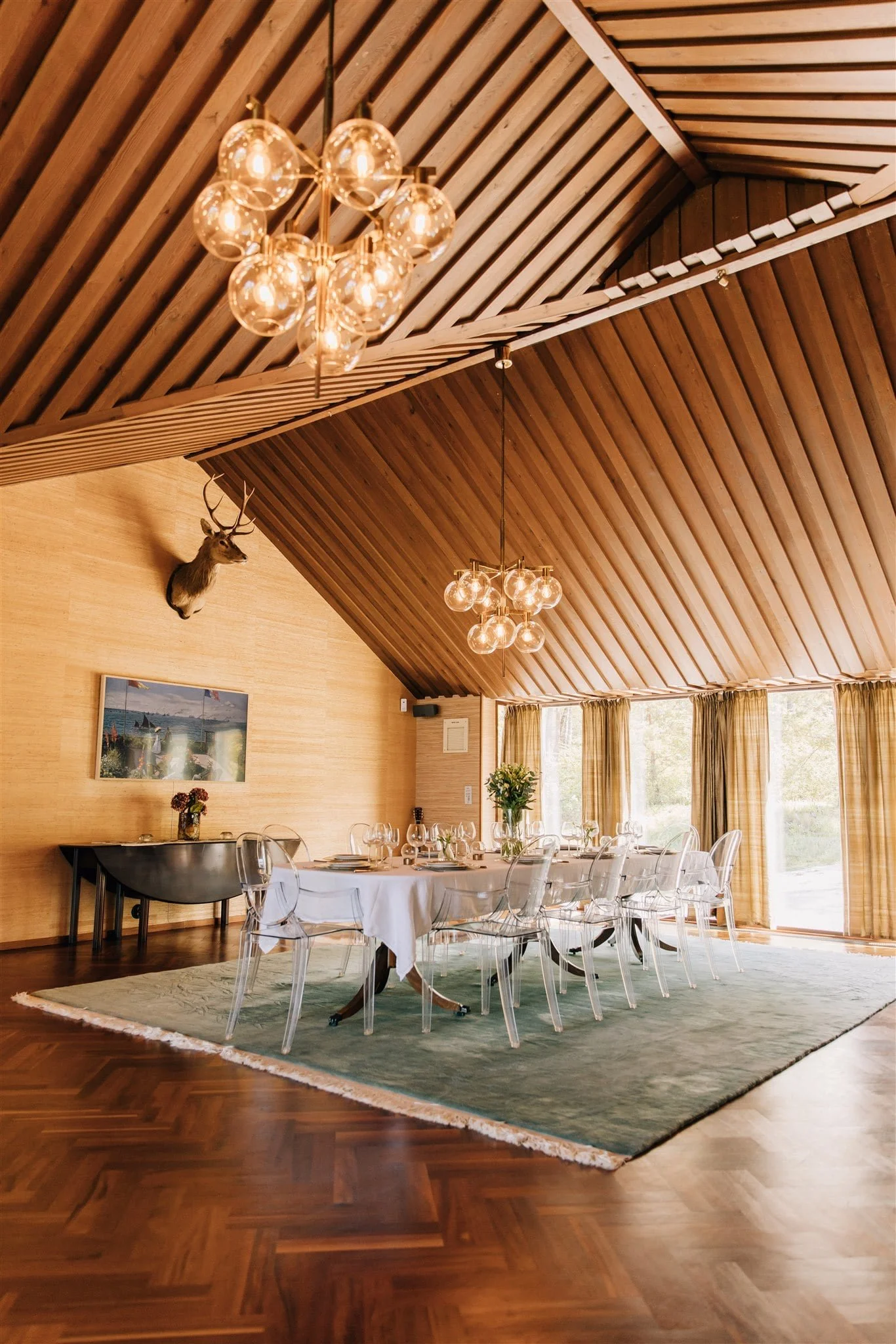 Life Force Activation Petra Dahlberg common area eating.jpg