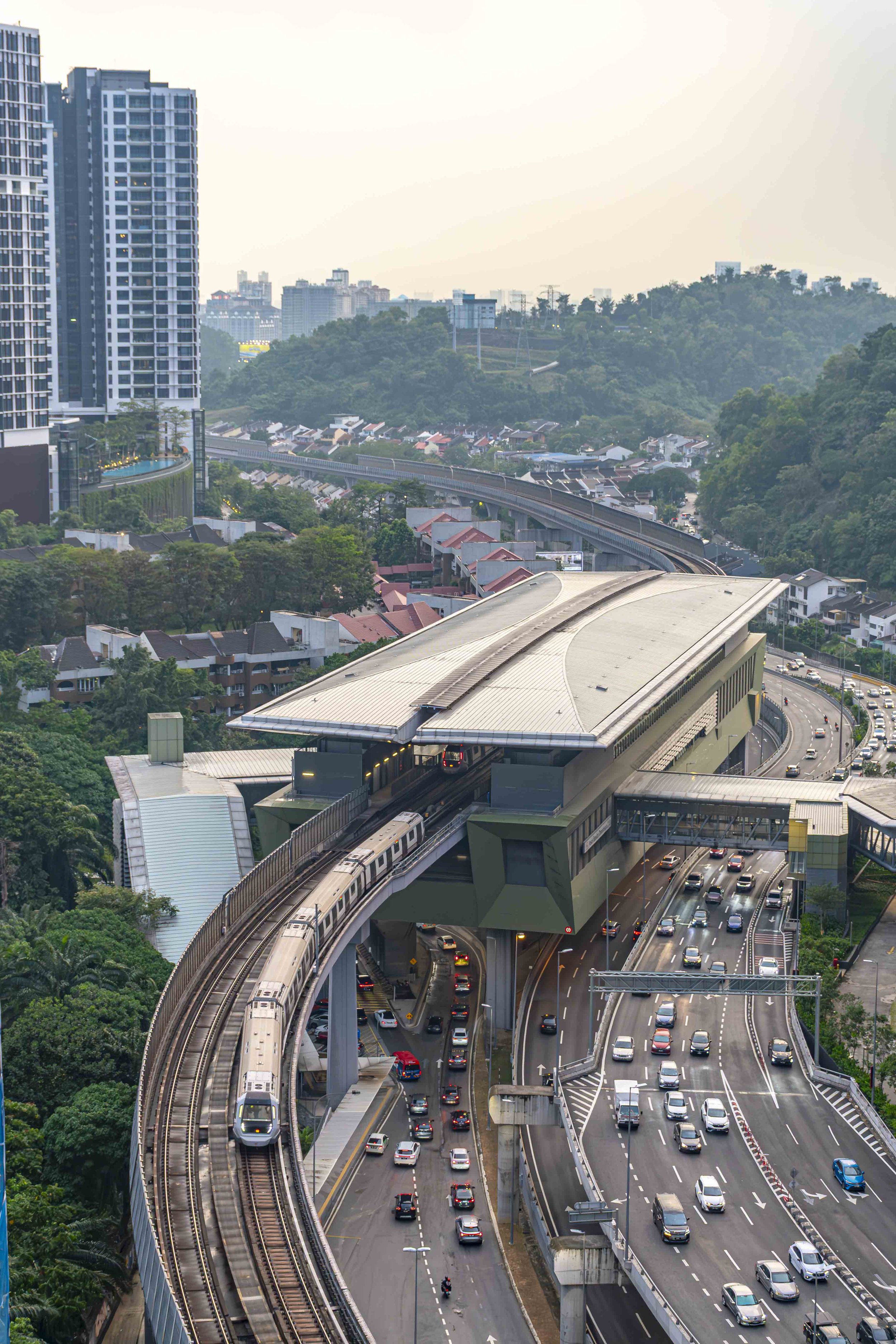 MRT Pusat Bandar Damansara and Sprint Highway