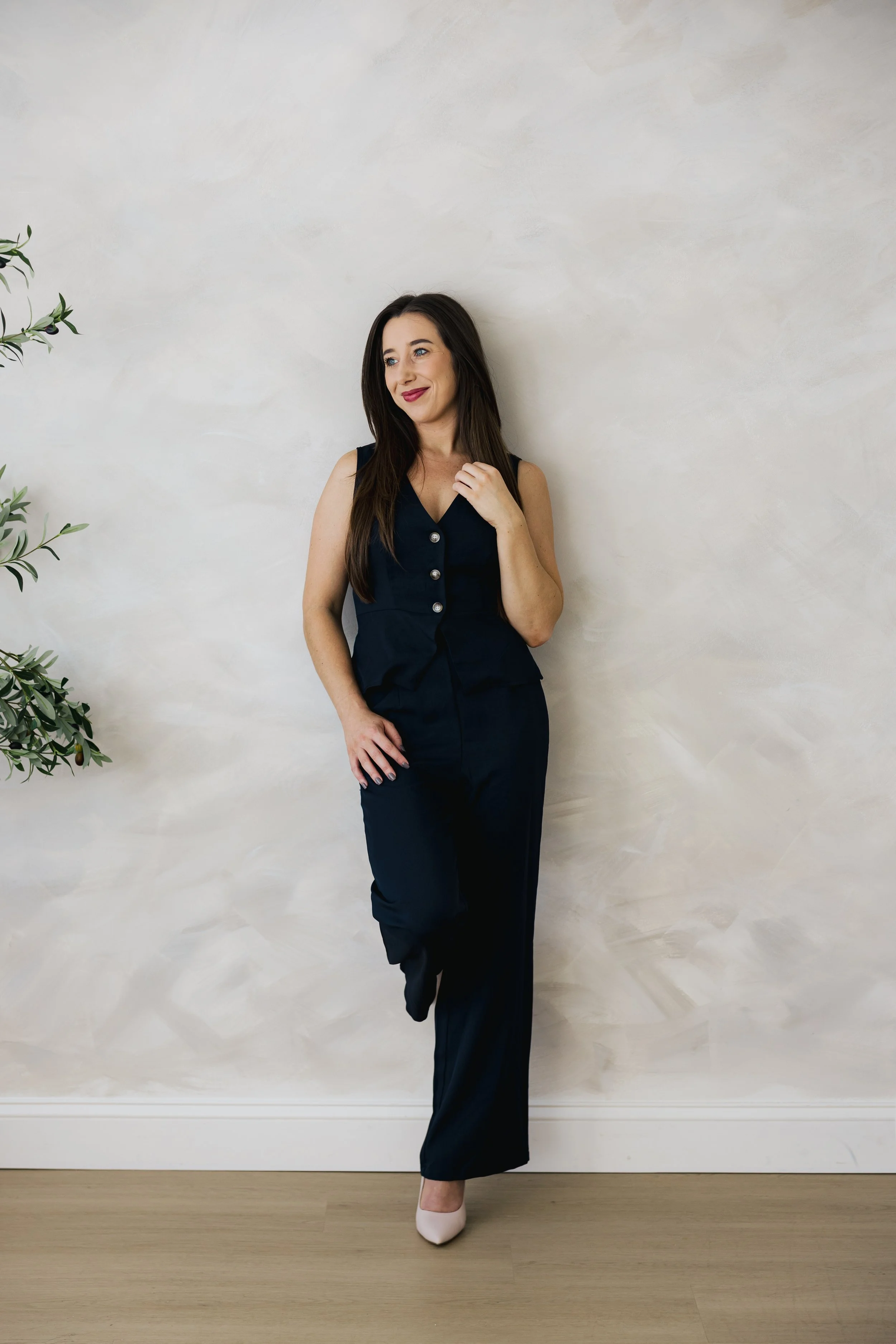 Therapist providing anxiety therapy in a supportive environment