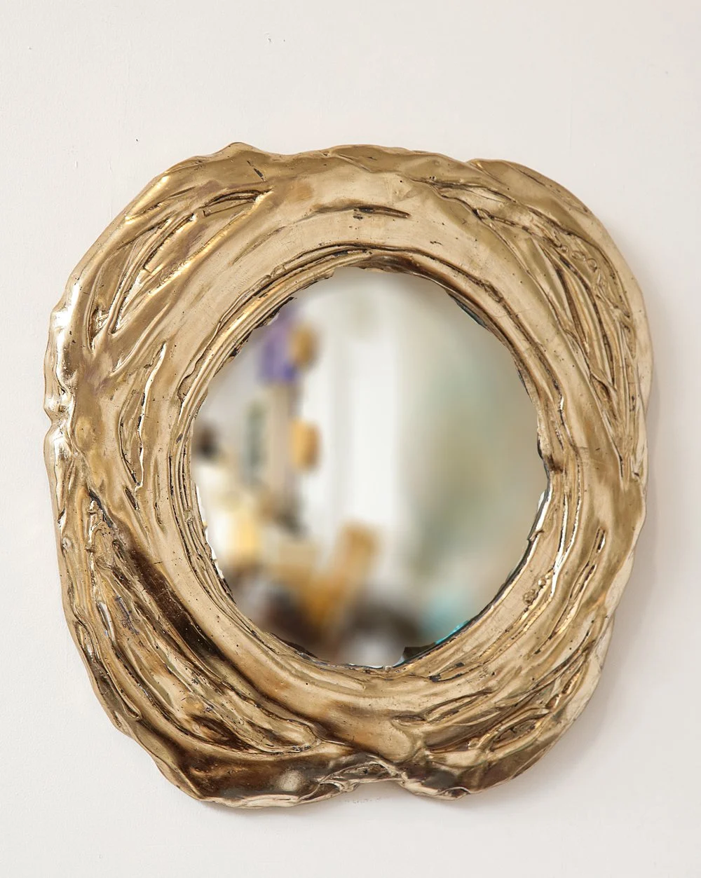 Moon Gold Mirror, 2017, Foglia d'oro lunare, gesso, specchio, 12 x 12 in. 