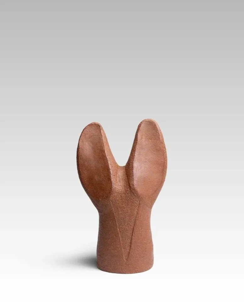 Aube, 2026, grès non émaillé, 49 cm x 15 cm 
