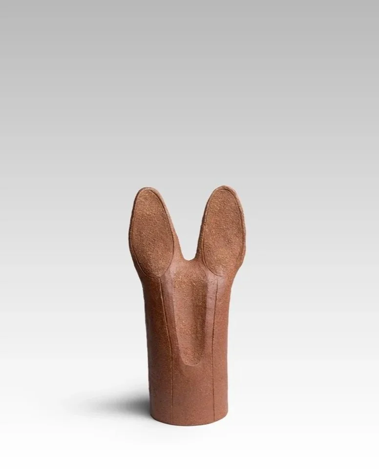 Ce que j’ai trouvé, 2026, grès non émaillé, 49 cm x 25 cm