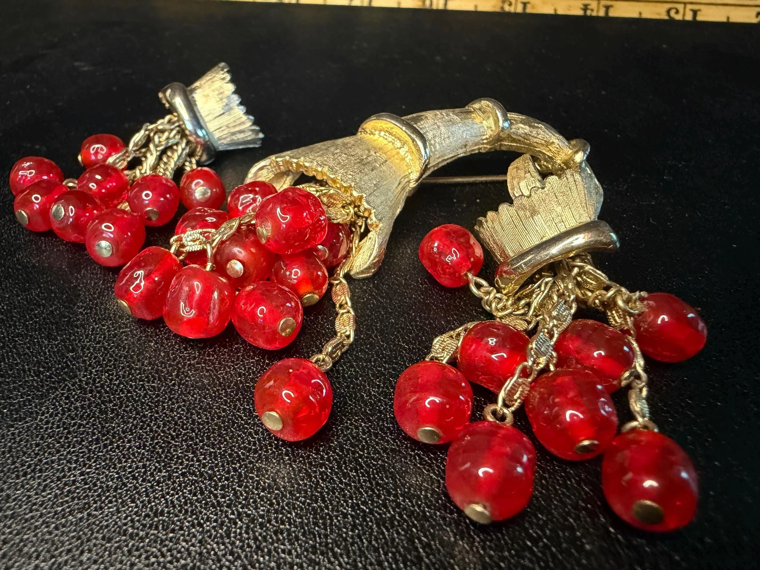 Vintage Kramer Cherry Red Glass Beard Cornucopia Parure - brooch & earrings