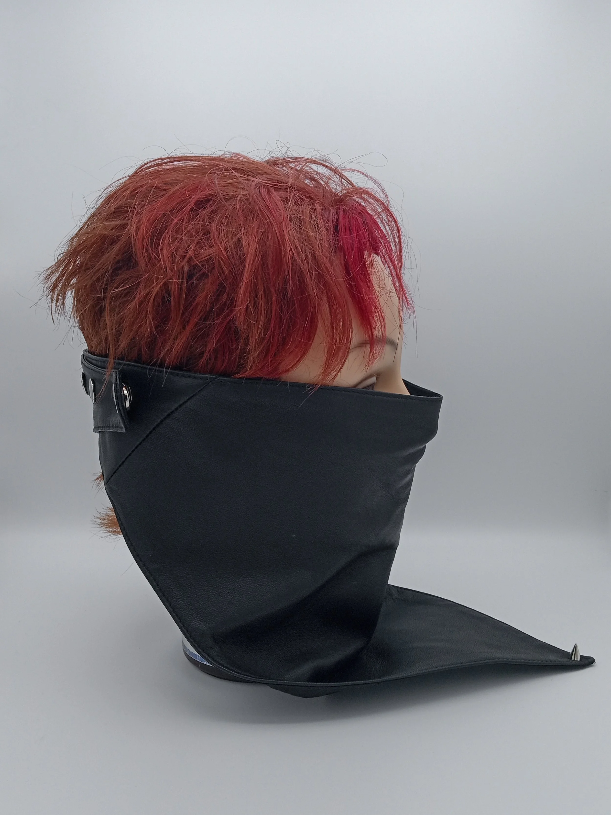 NYC HANDMADE LEATHER BANDANA SILK LINING ADJUSTABLE SILVER SNAPS AND HARDWARE