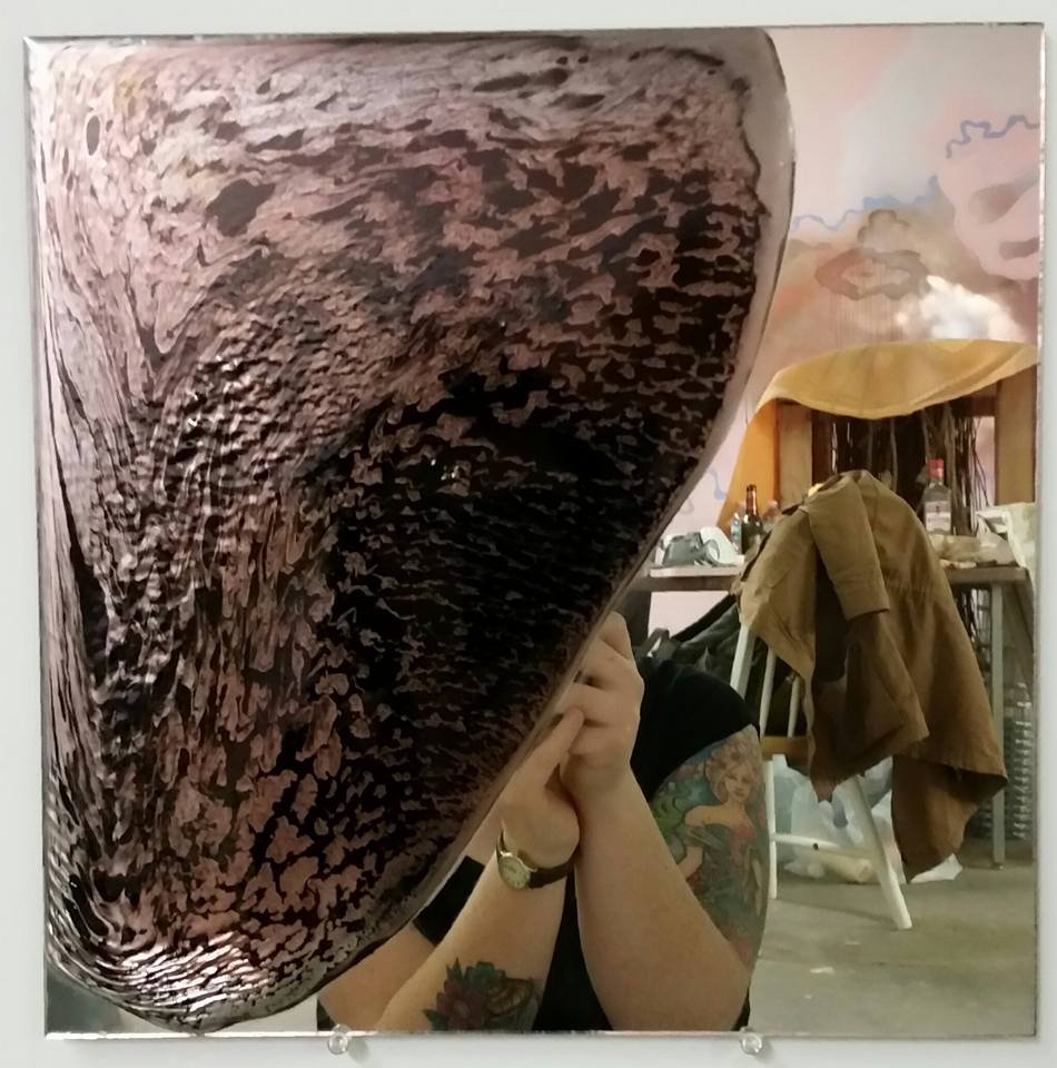 Tar Experiment I, 10"x10"
Mirror tile, tar and spray paint
2017