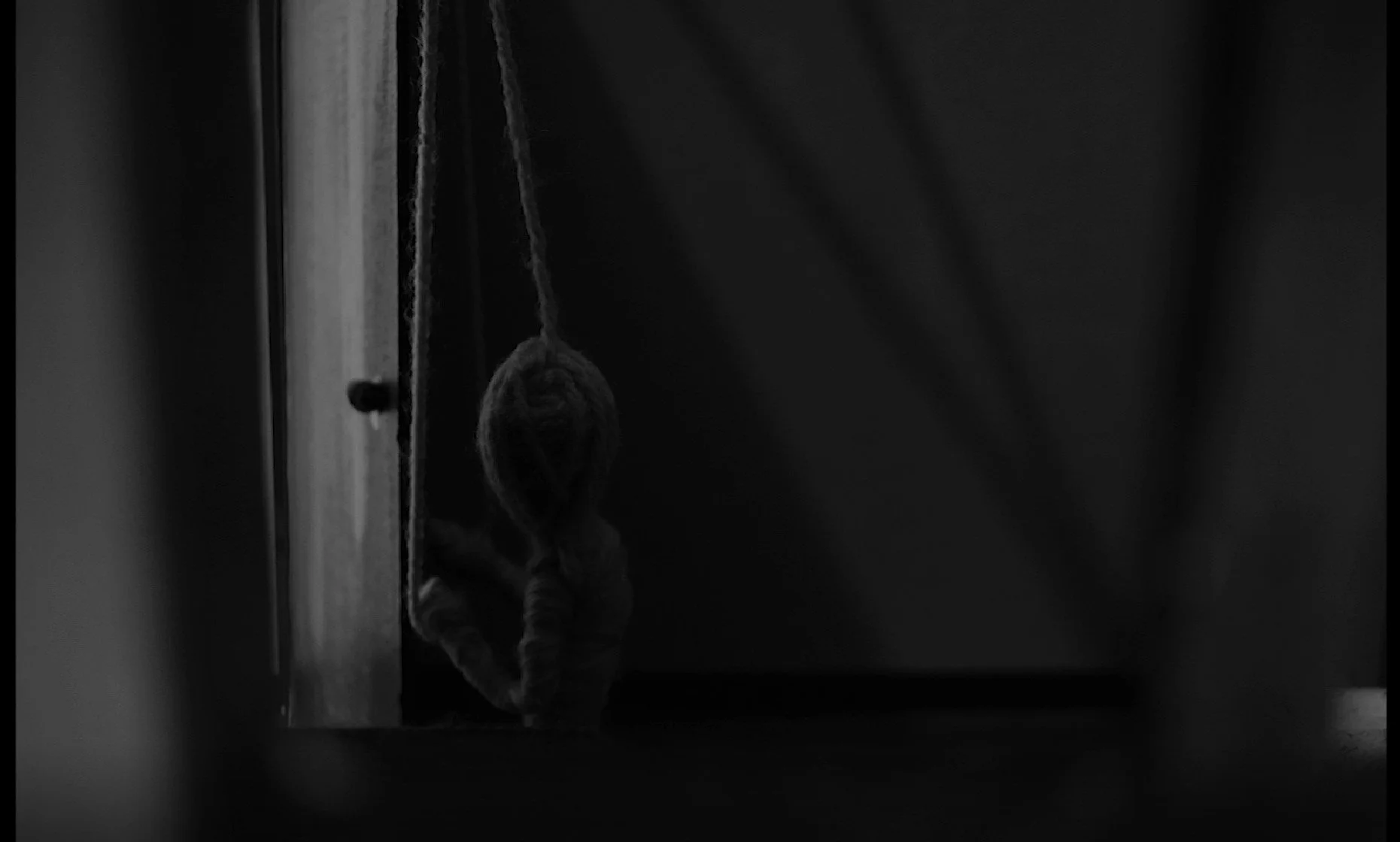 niño en puerta.jpg