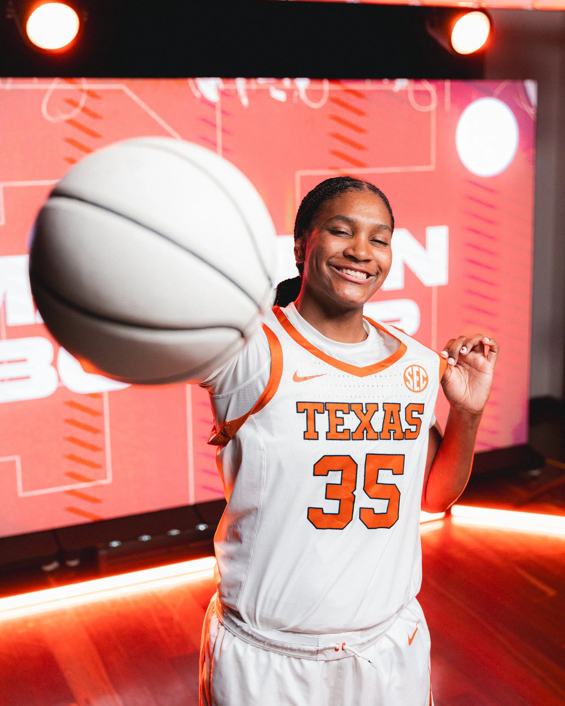 Texas WBB-2.jpg