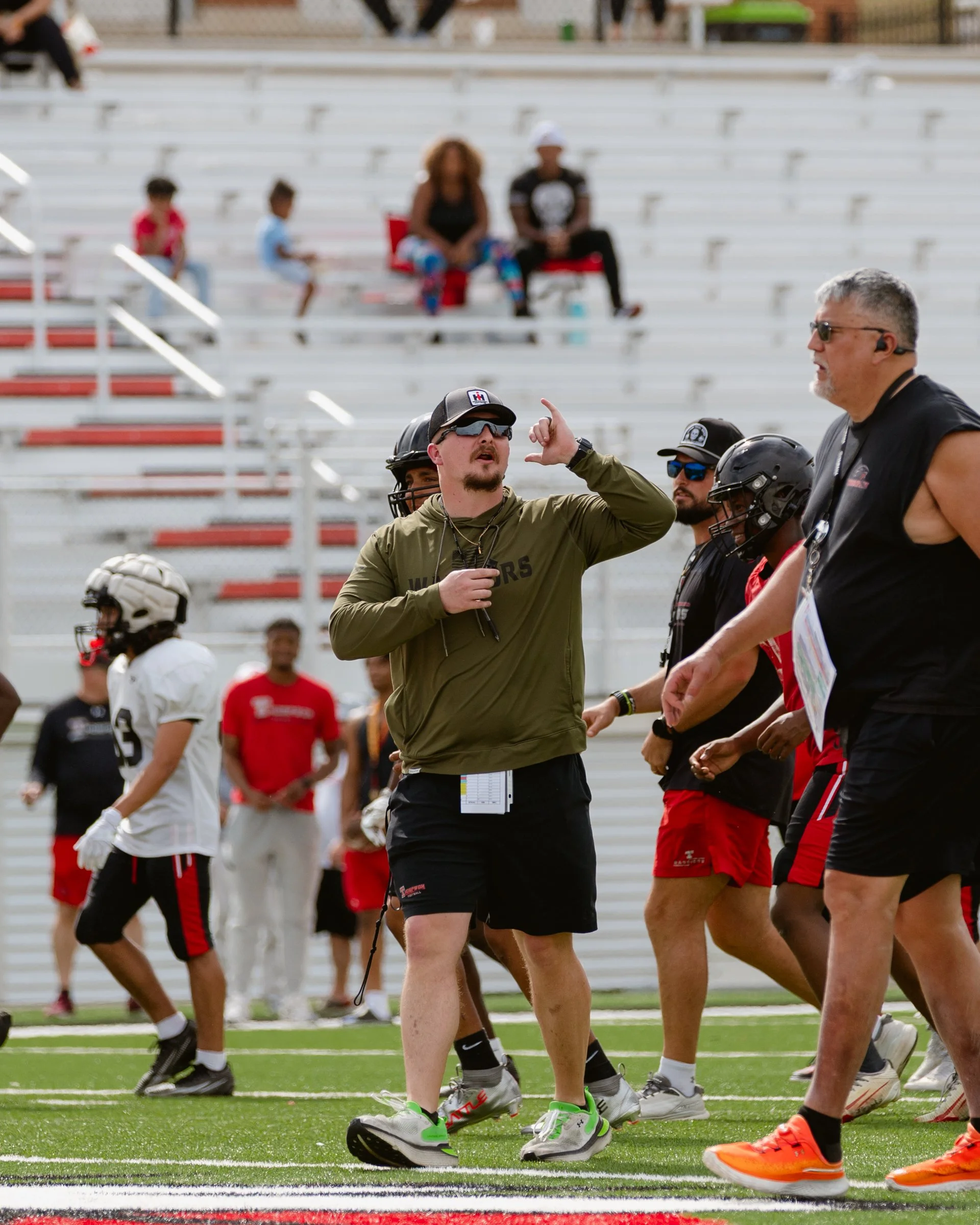 Spring practice fb-19.jpg
