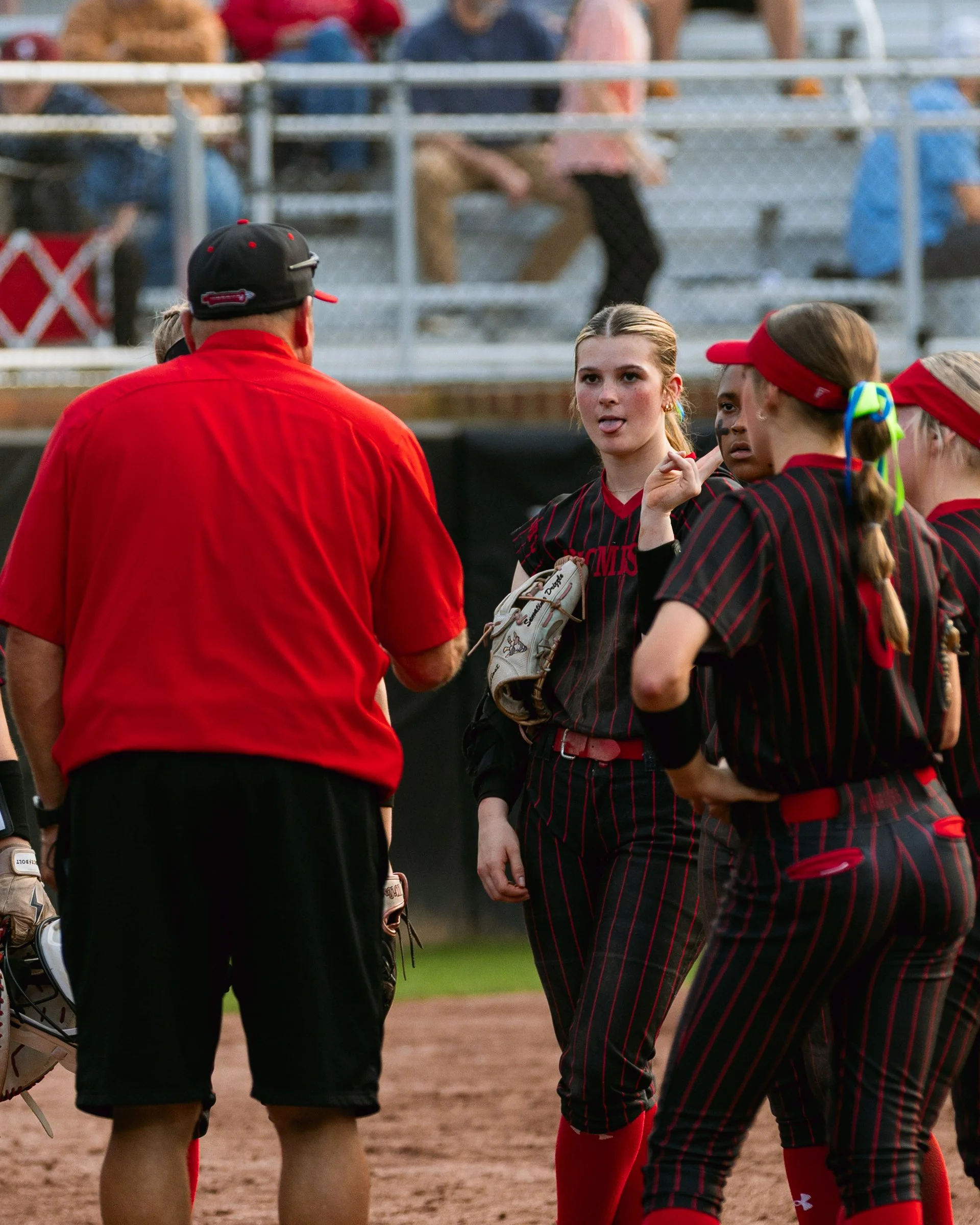 softball vs helena-20.jpg
