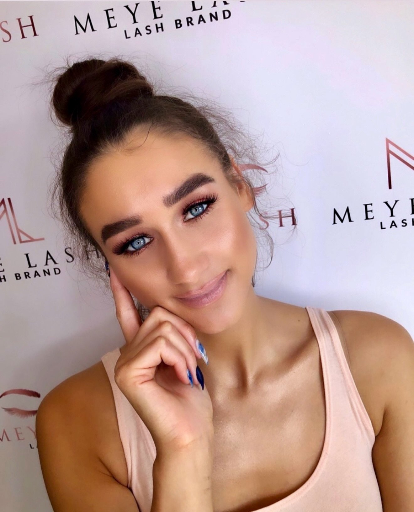 Makeup artists&hellip; what&rsquo;s the most important part of a soft glam look?

Brows, base&hellip; or the lashes? 👀

Too Glam To Give A Damn Strip Lashes have been designed to give your clients the super sexy wisp 💕

✨ Shop this must-have for yo