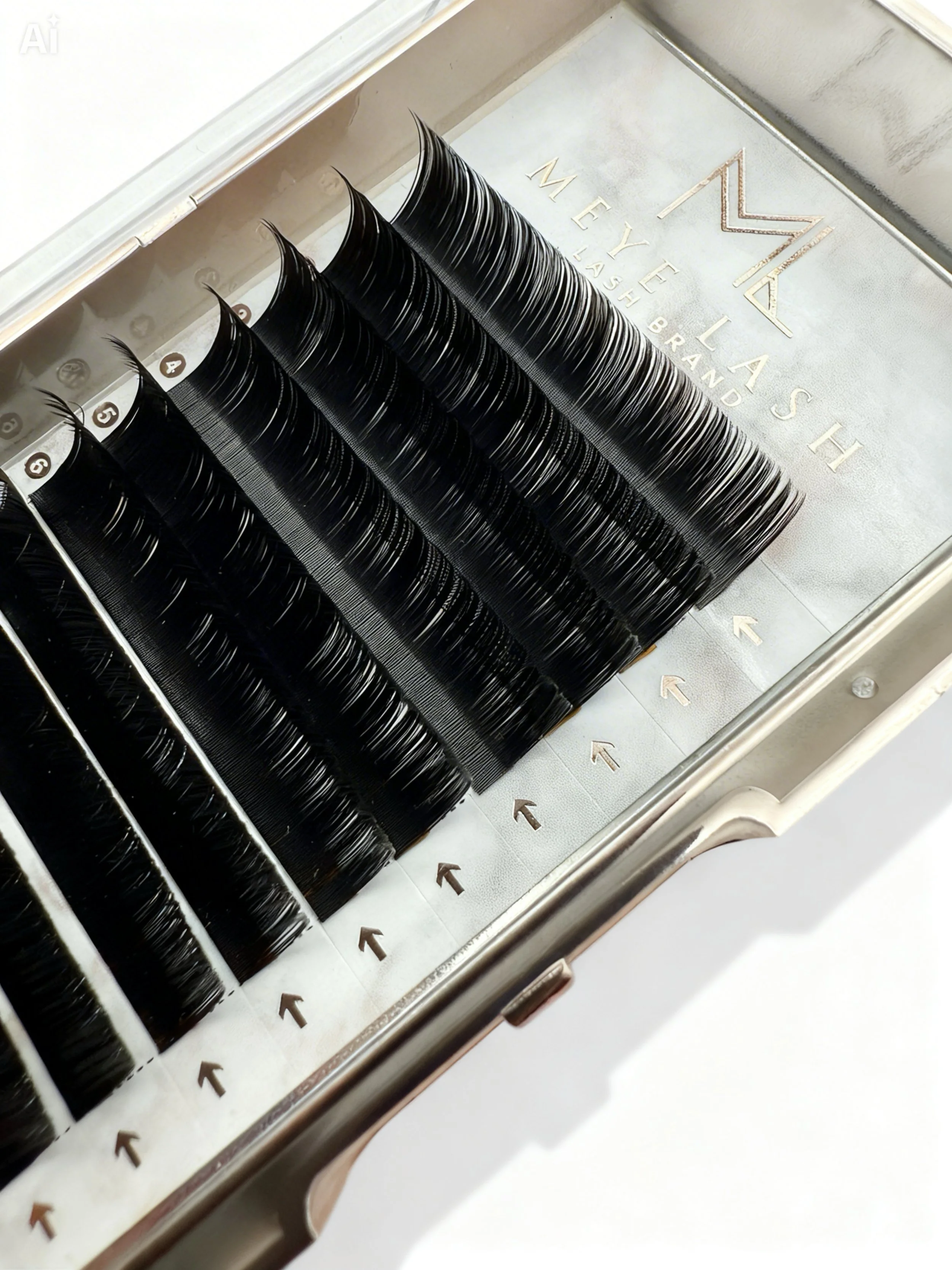 classic lash tray white 2.JPG