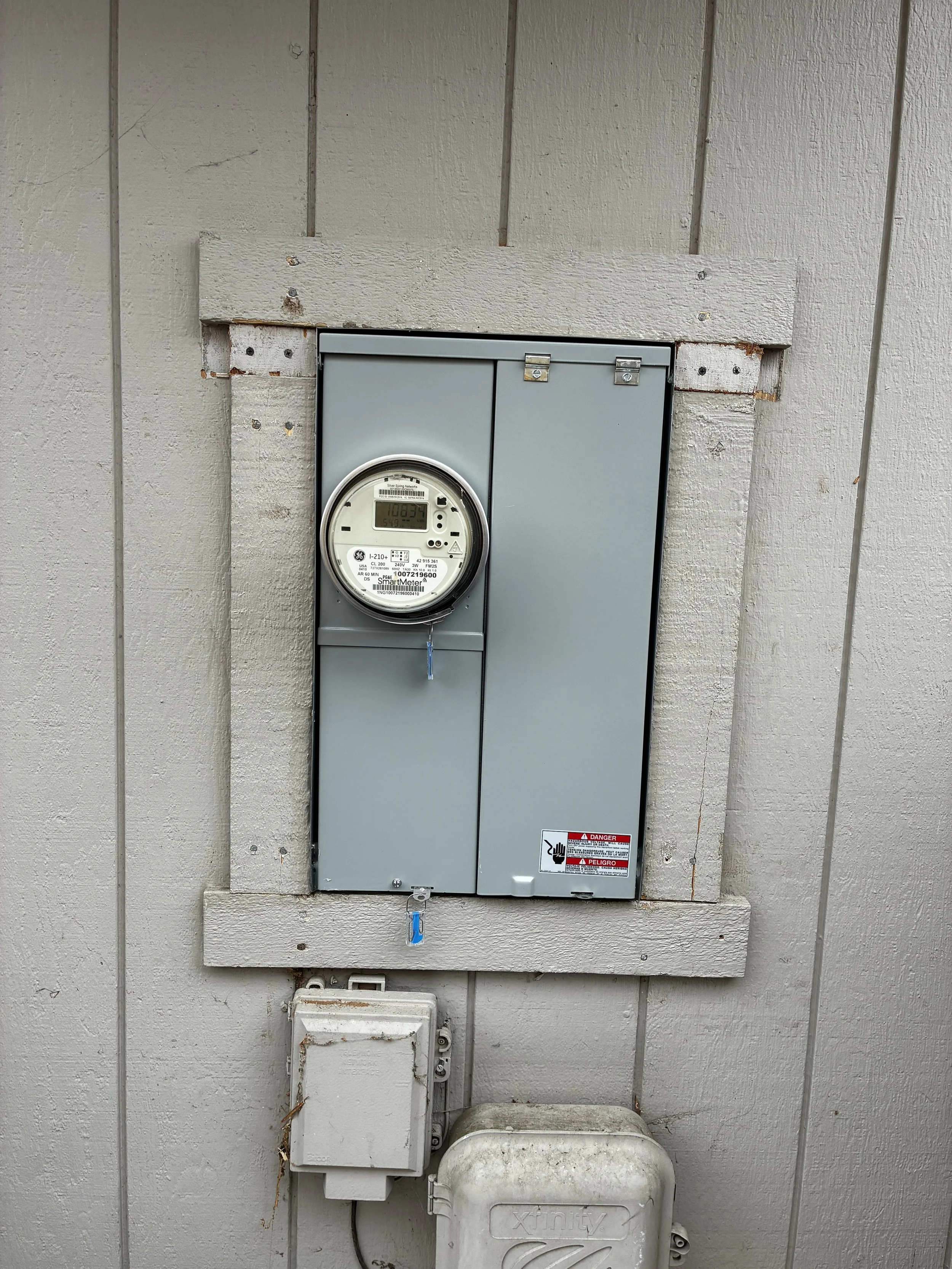 Collins Electric electrician improving electrical systems in Windsor, CA with dependable service and expert craftsmanship.