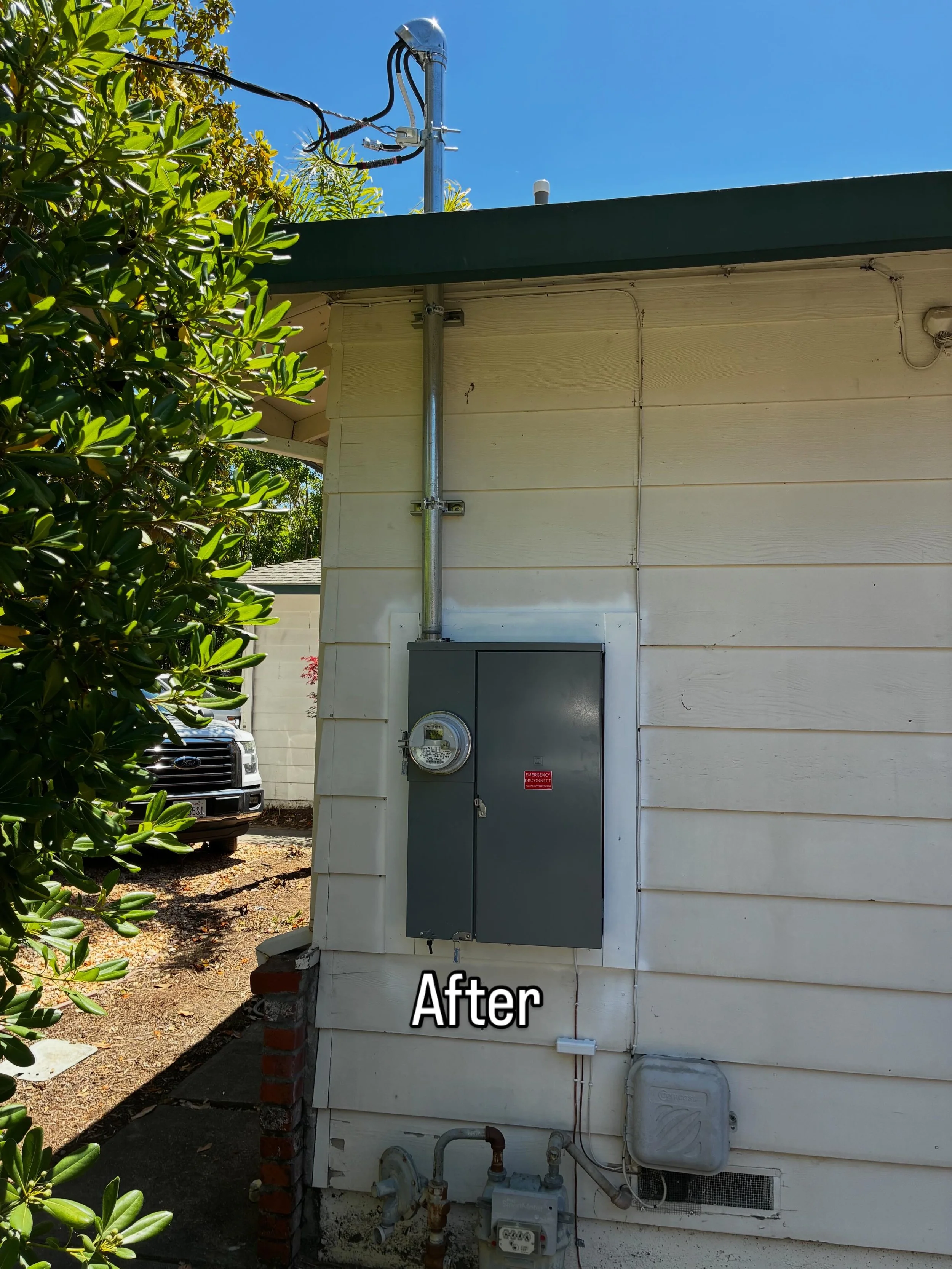 Collins Electric expert completing electrical work in Sonoma, CA with precision, safety, and attention to detail. Electrician Near Me.