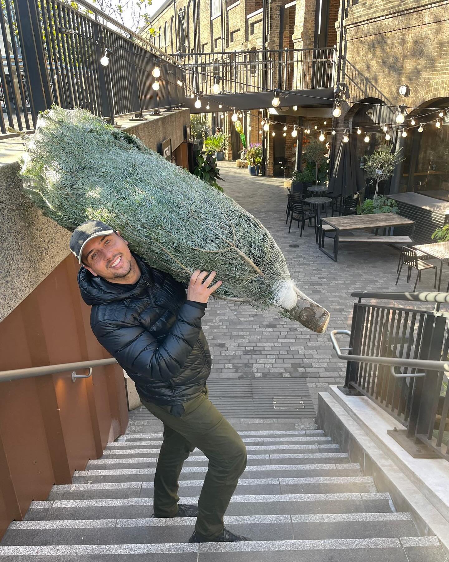 Merry Christmas everyone 🎉🎄❤️ Reflecting on an incredible first year in business! 🎉 A huge shoutout to our amazing clients &ndash; your support has been instrumental in our growth. From the initial spark of an idea to where we are now, your trust 