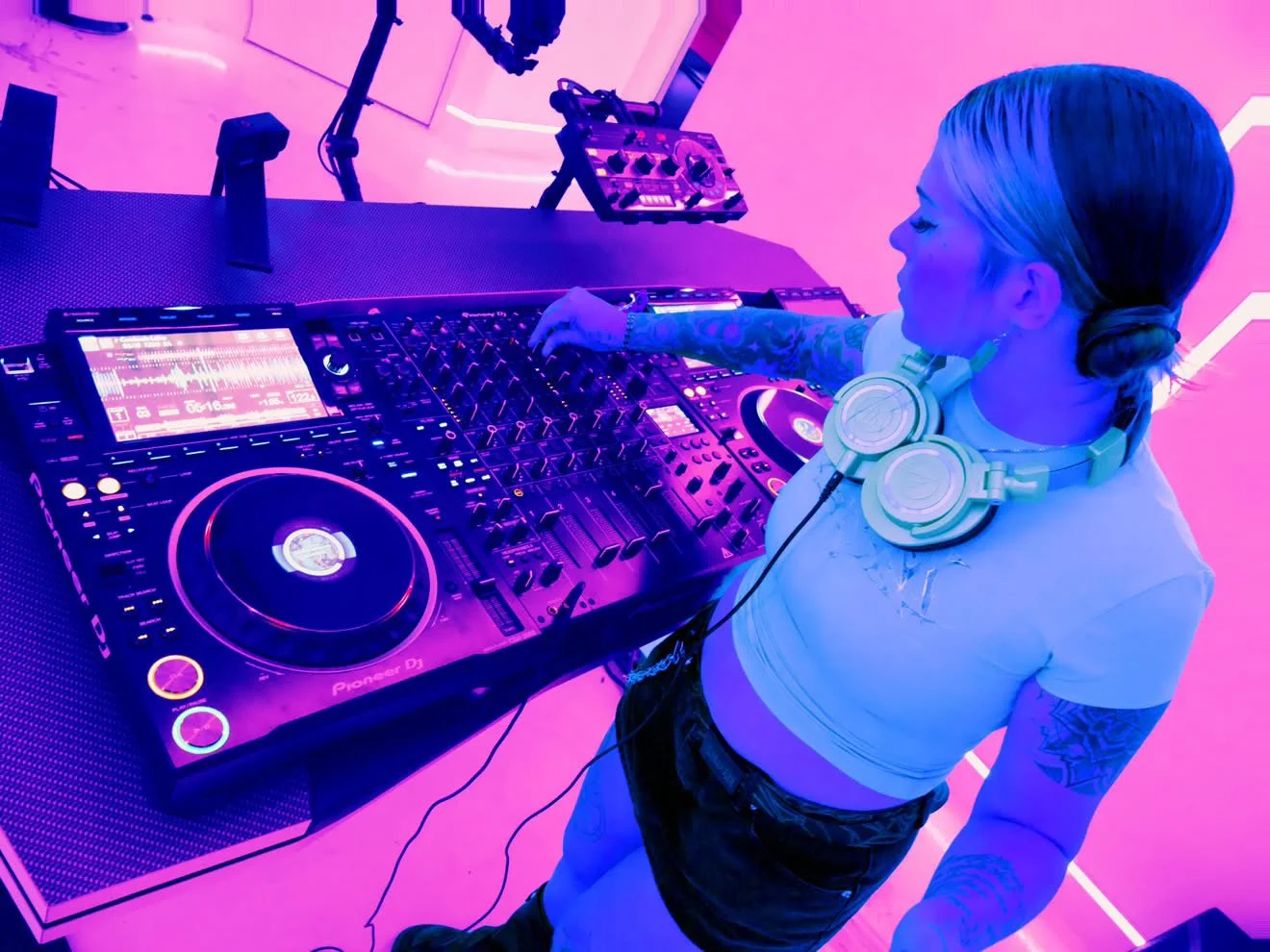 DJ MoMaari aka D3wdr0p