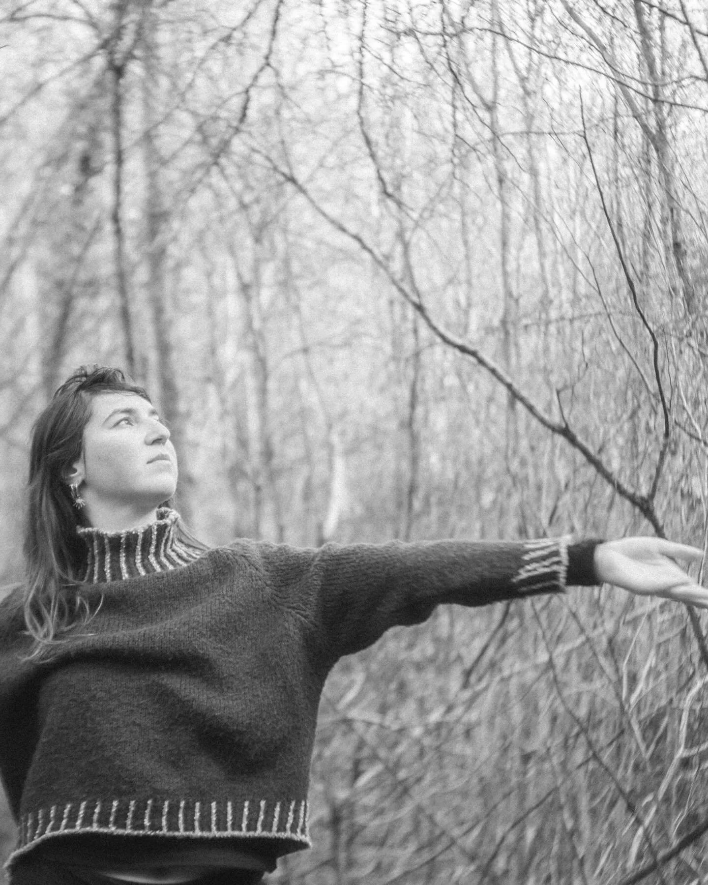 What makes you feel grounded? 🌾

When it&rsquo;s easy to overthink things in your head - scenarios, conversations, decisions. When you feel too small and helpless in the world around you. When you lose yourself in a whirlwind of a busy schedule. 

T