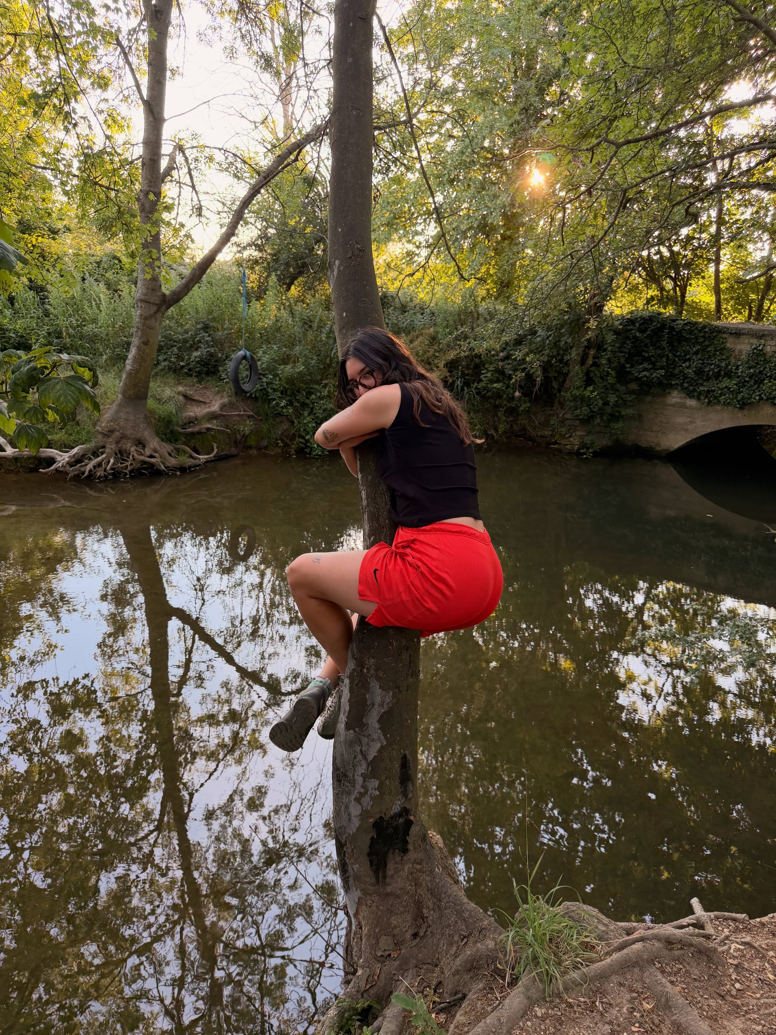 Now that it&rsquo;s finally starting to feel like Autumn - here&rsquo;s my silly little Summer recap 🪷

Turning 30 with my girlies and celebrating in Montenegro ⛰️ 

Lunar eclipse 🌙 

Summer festival nights 🩵

Finally took a trip to Paris - Musee 