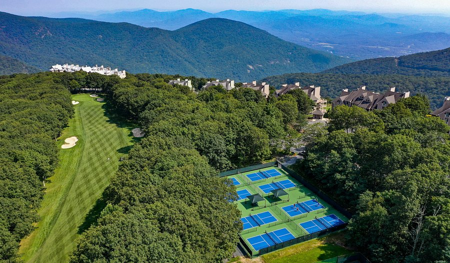 Golf, tennis, fishing, pickleball and more at Wintergreen Resort year round. Real Estate Agent Randy Thompson at Thompson Real Estate, Co. will help you live the Blue Ridge Mountain lifestyle.