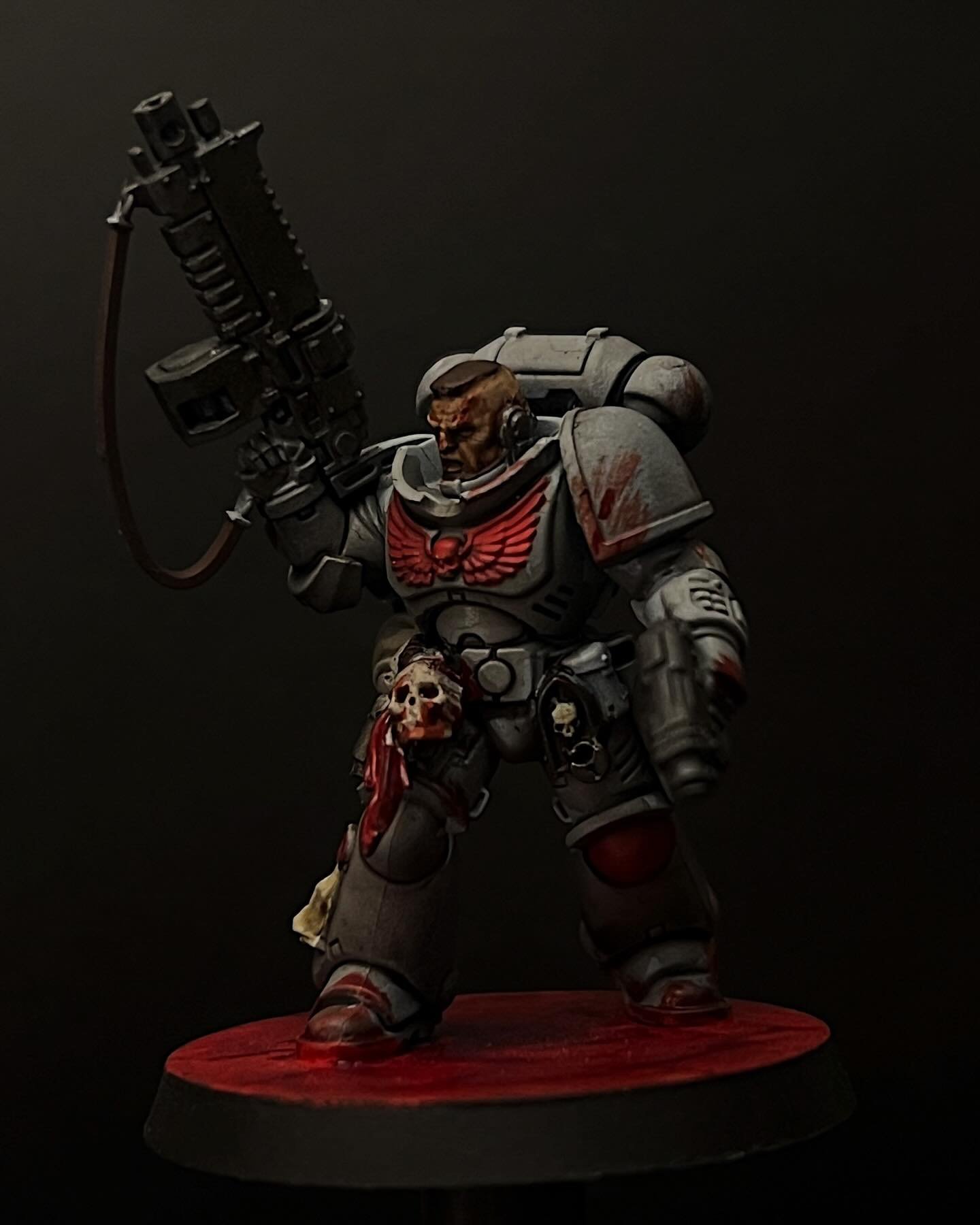 Currently recovering from surgery 😮&zwj;💨 hoping to get some more 40K painting done, and some work on Orlok done while im on sick leave from work
#whitescars #warhammer #warhammer40k #40k #minipainting #warhammer40000 #warhammercommunity #miniature