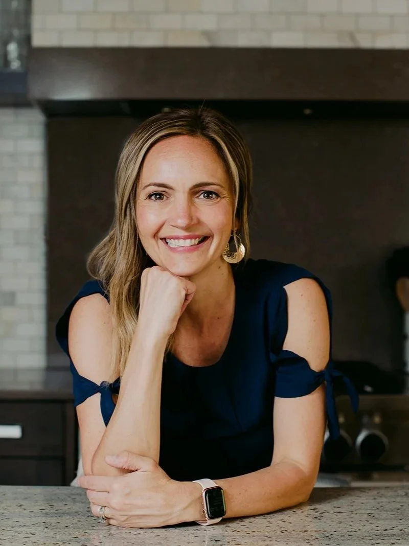 therapist in Ottawa Ontario virtually and in-person supporting relationship anxiety