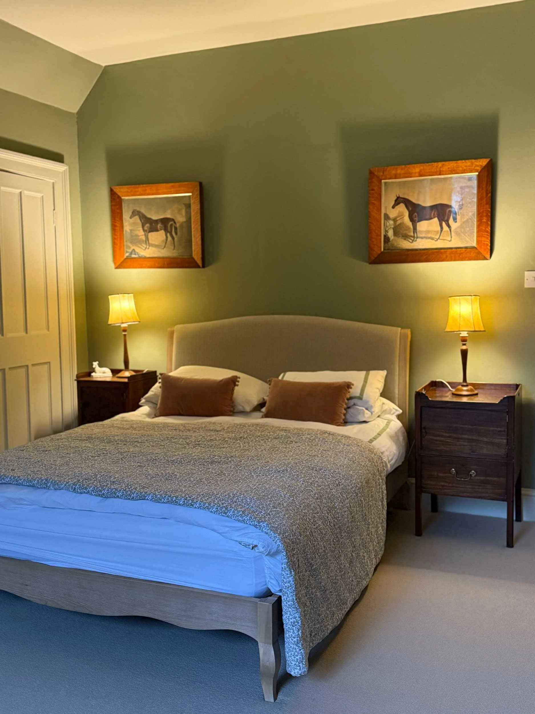 Bisbrooke-Bed-1.jpg