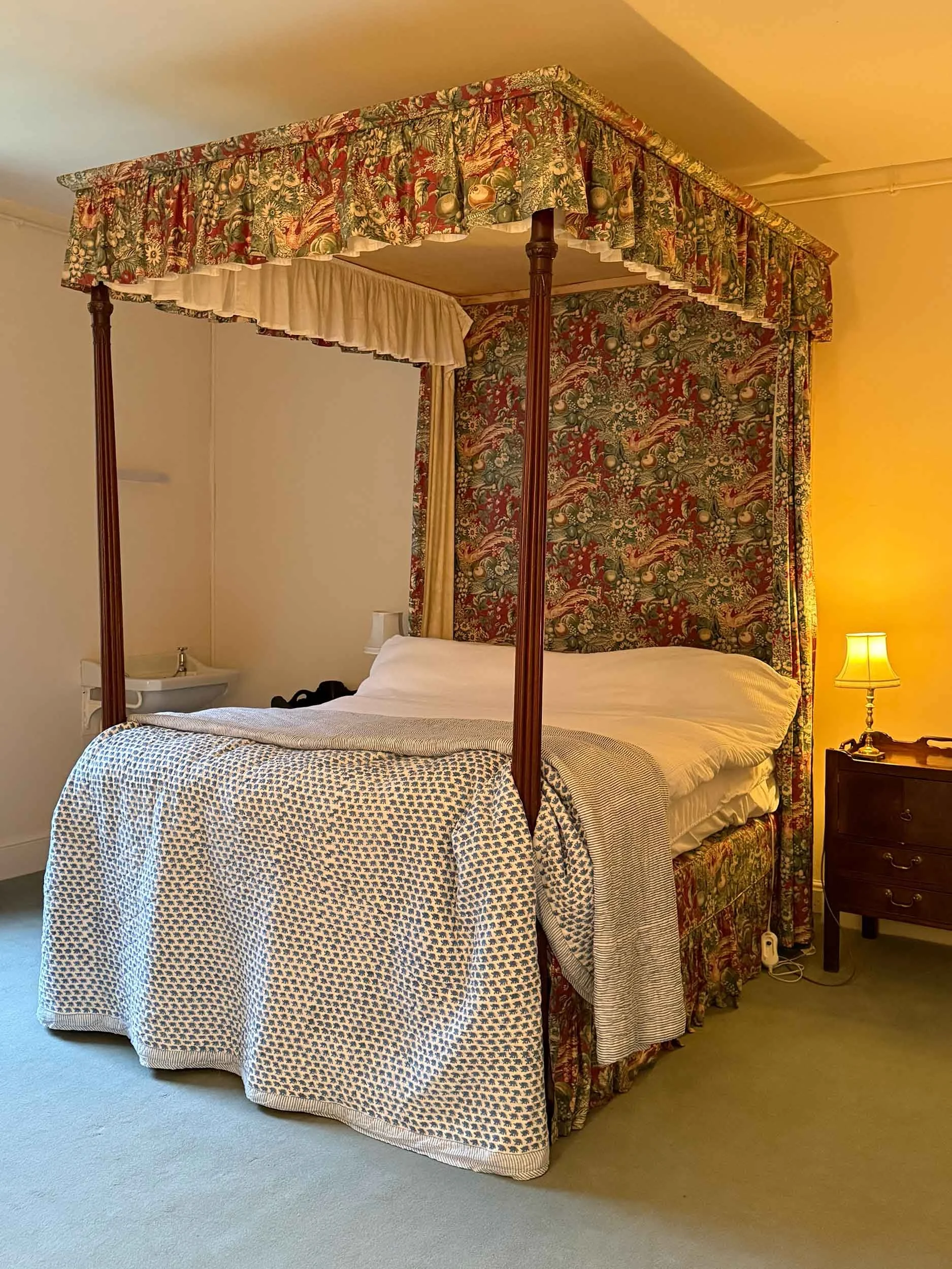 Bisbrooke-Bed-3.jpg